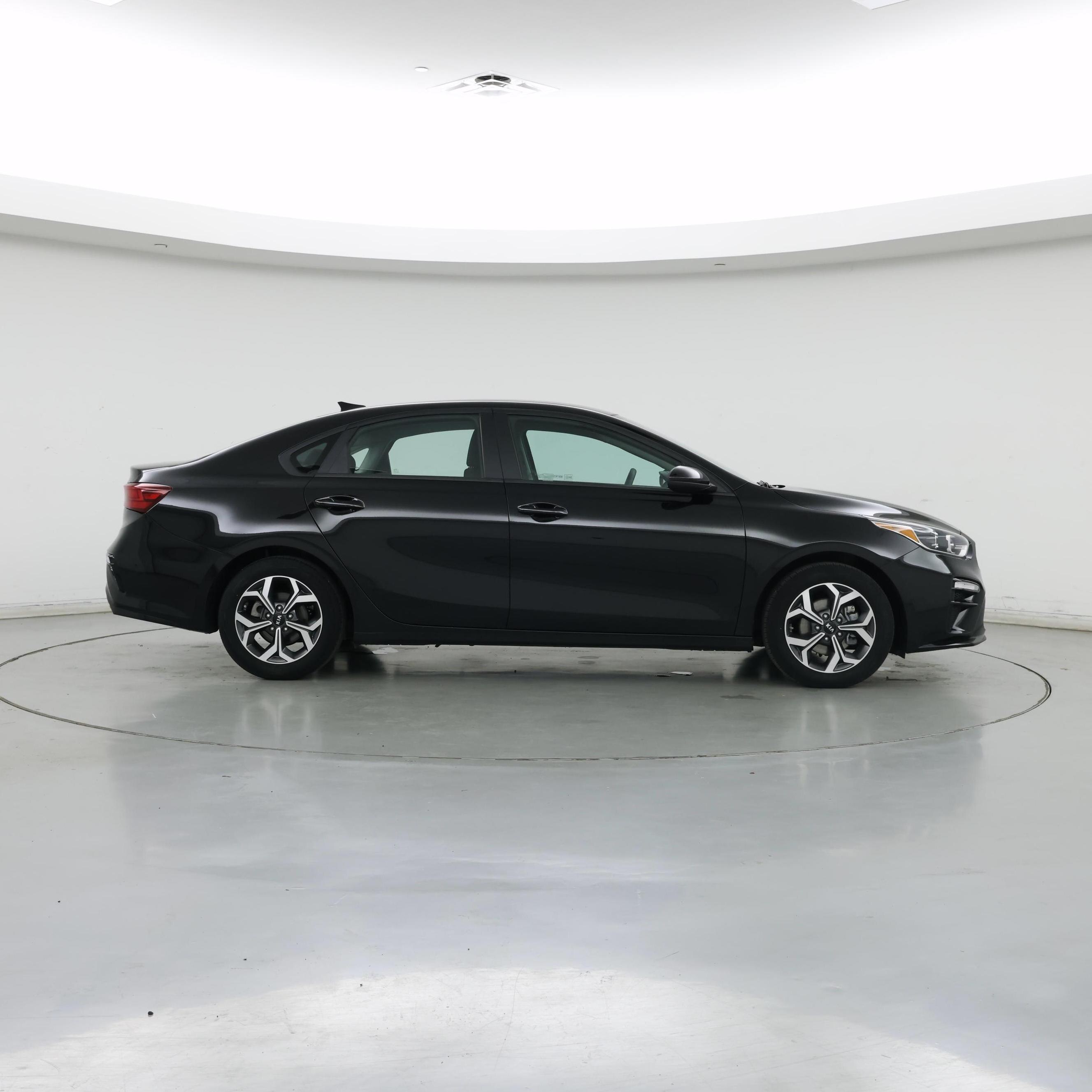 Thumbnail: 2020 Kia Forte - 7