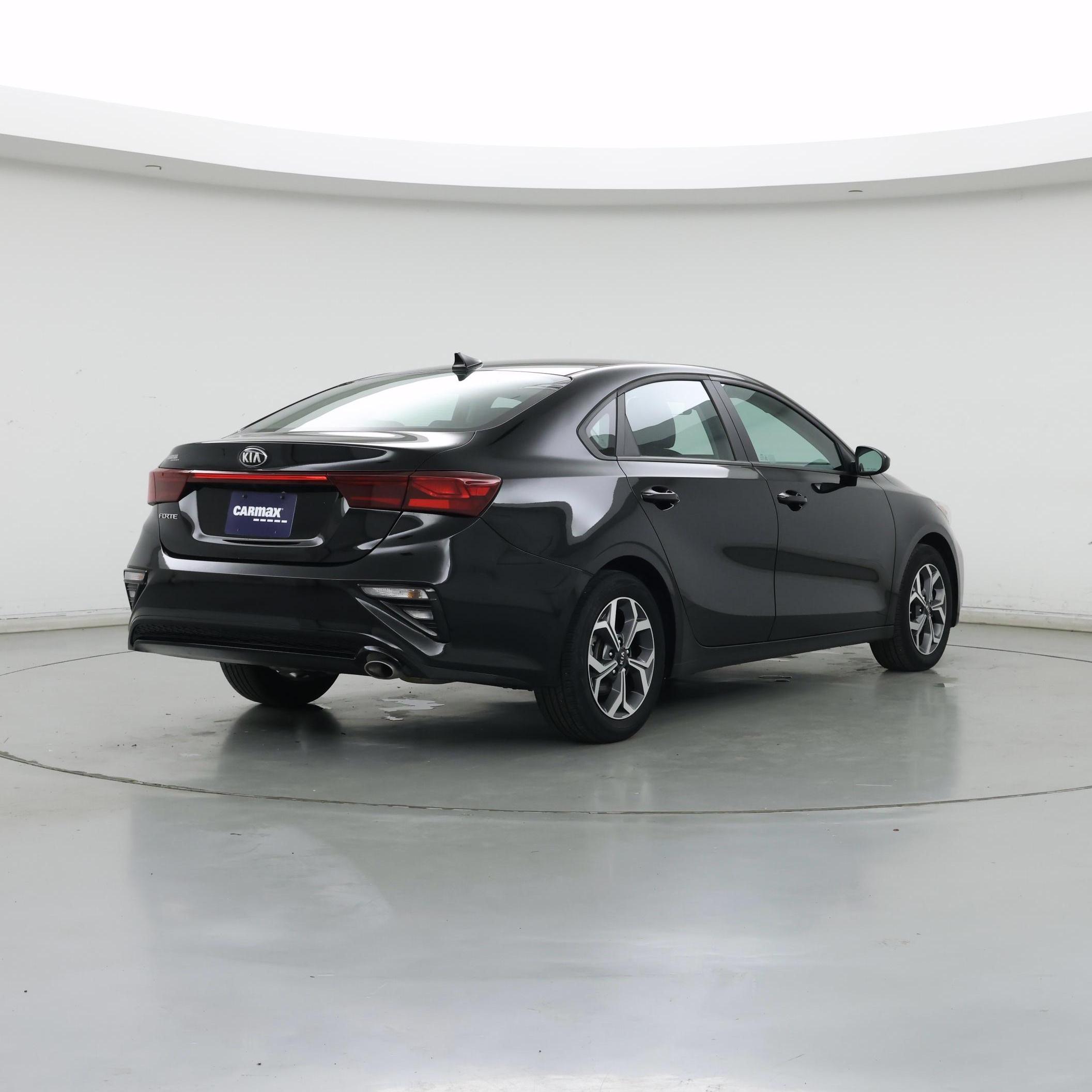 Thumbnail: 2020 Kia Forte - 8