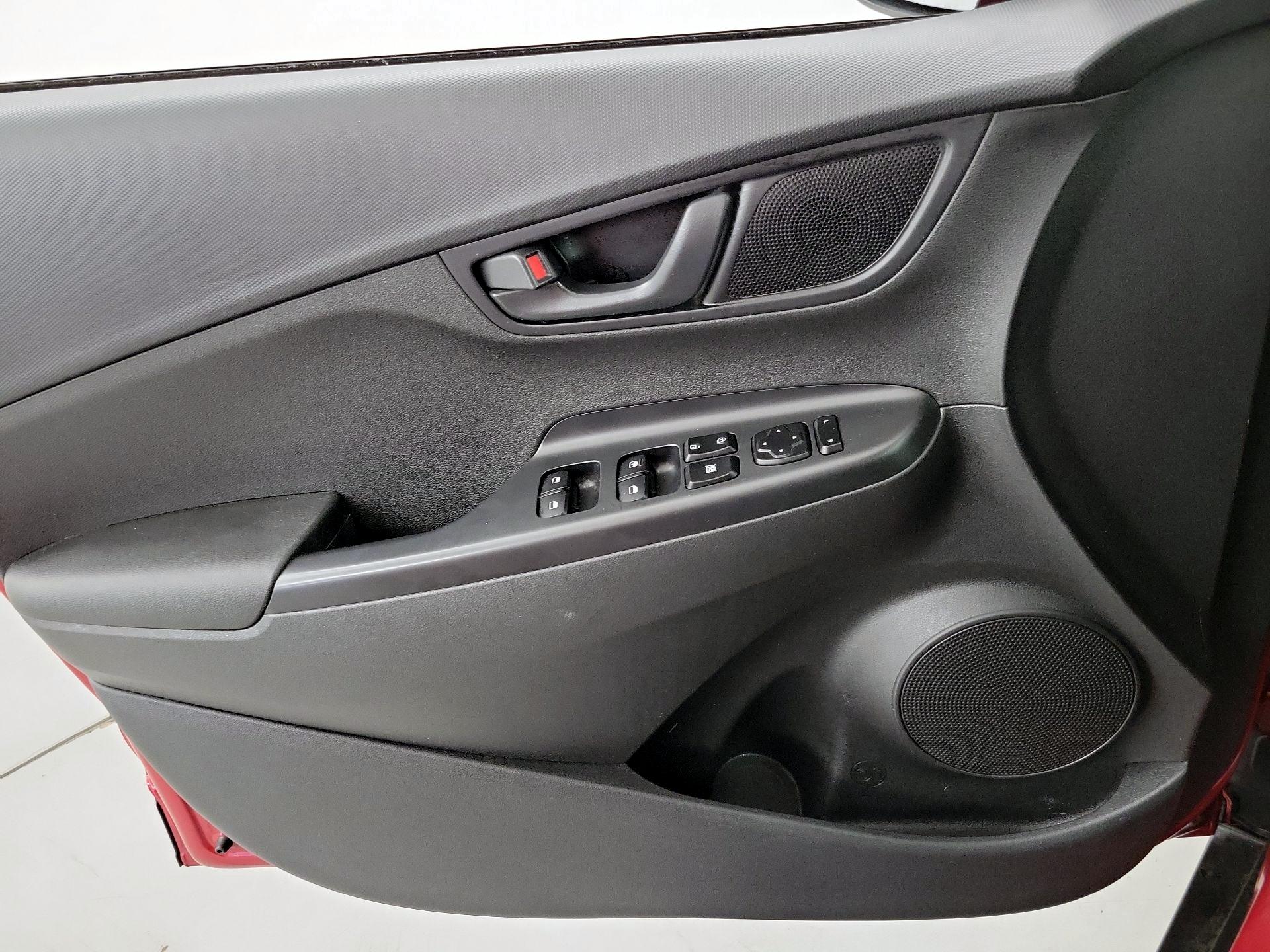 Thumbnail: 2022 Hyundai Kona - 12