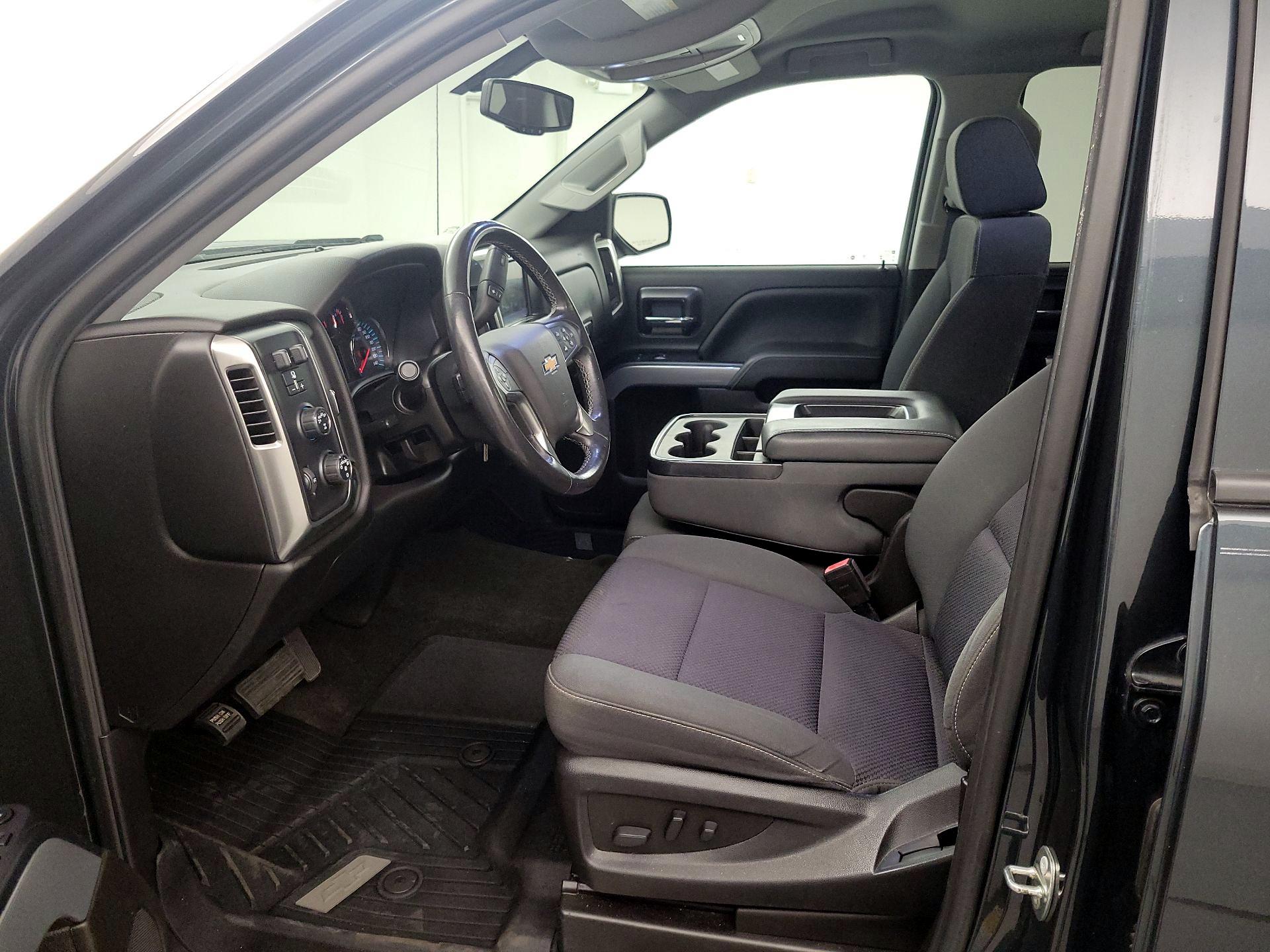 Thumbnail: 2018 Chevrolet Silverado 1500 - 11