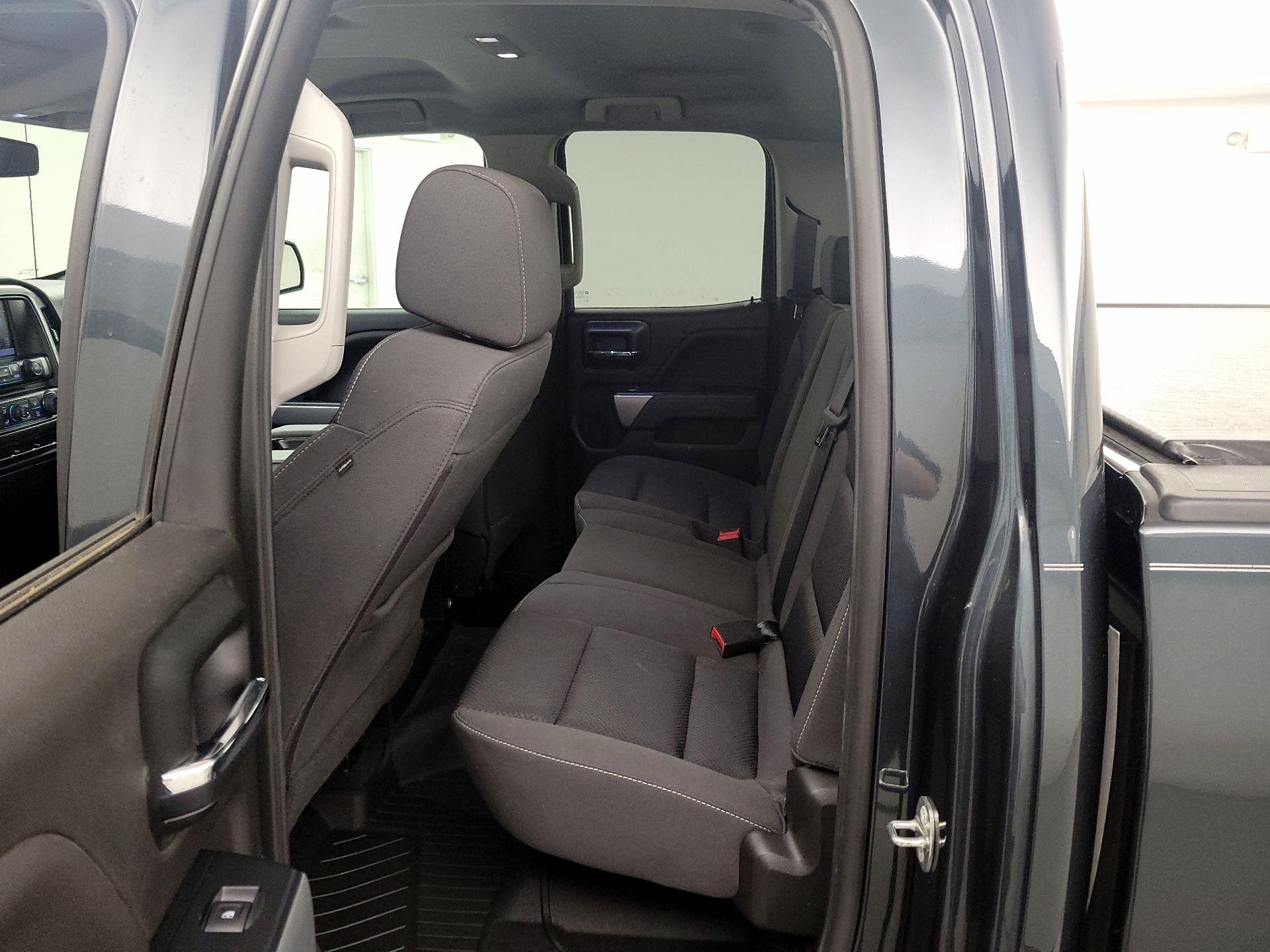 Thumbnail: 2018 Chevrolet Silverado 1500 - 19