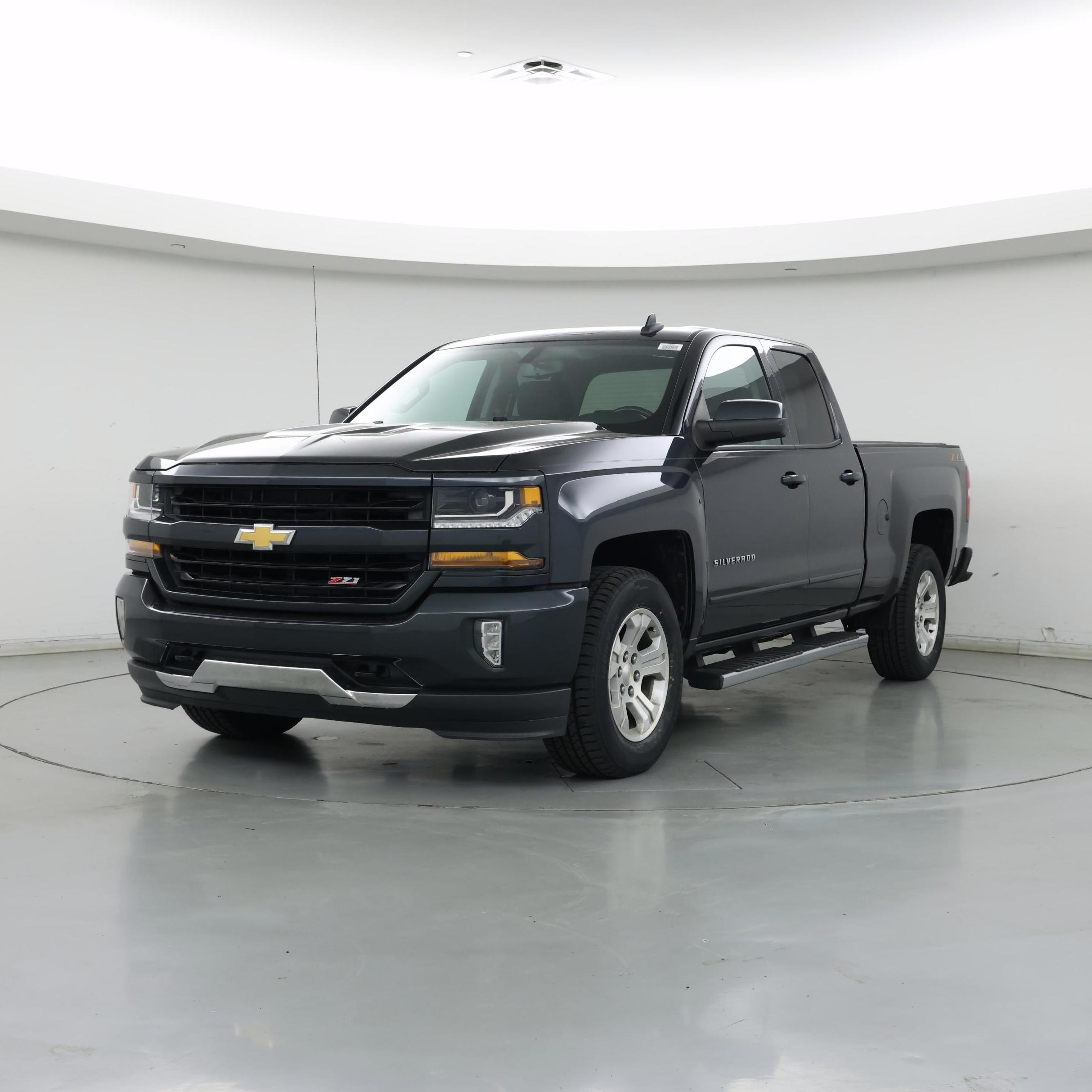 Thumbnail: 2018 Chevrolet Silverado 1500 - 4