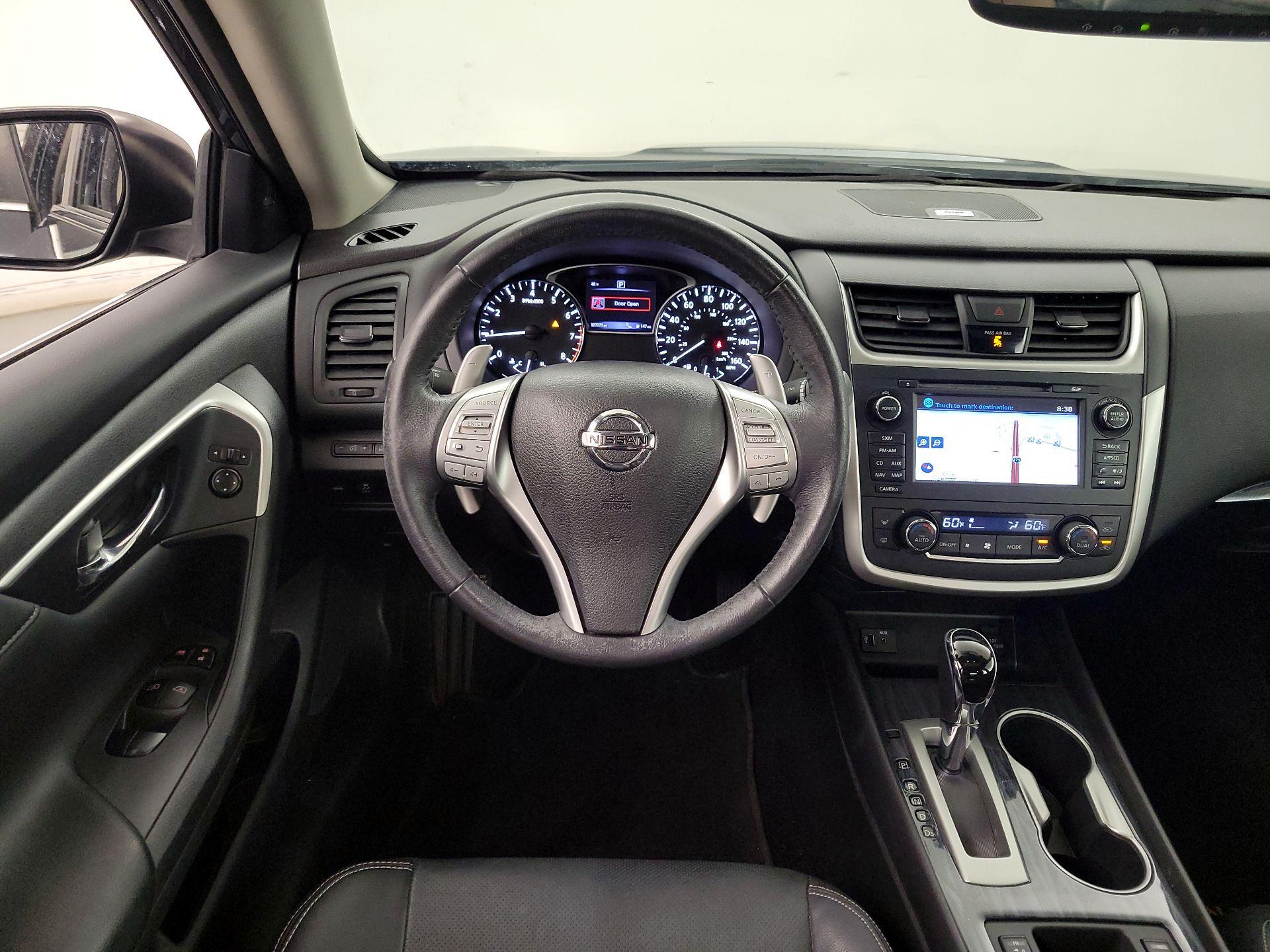 Thumbnail: 2016 Nissan Altima - 10