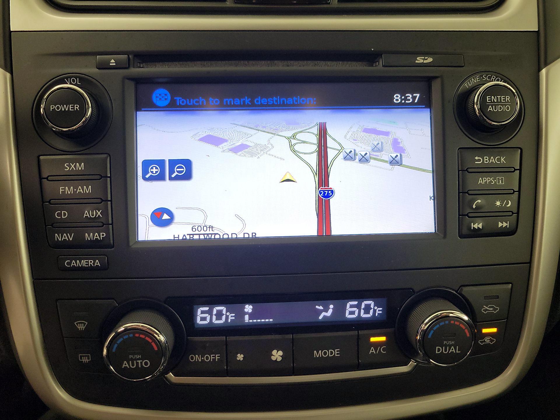 Thumbnail: 2016 Nissan Altima - 14