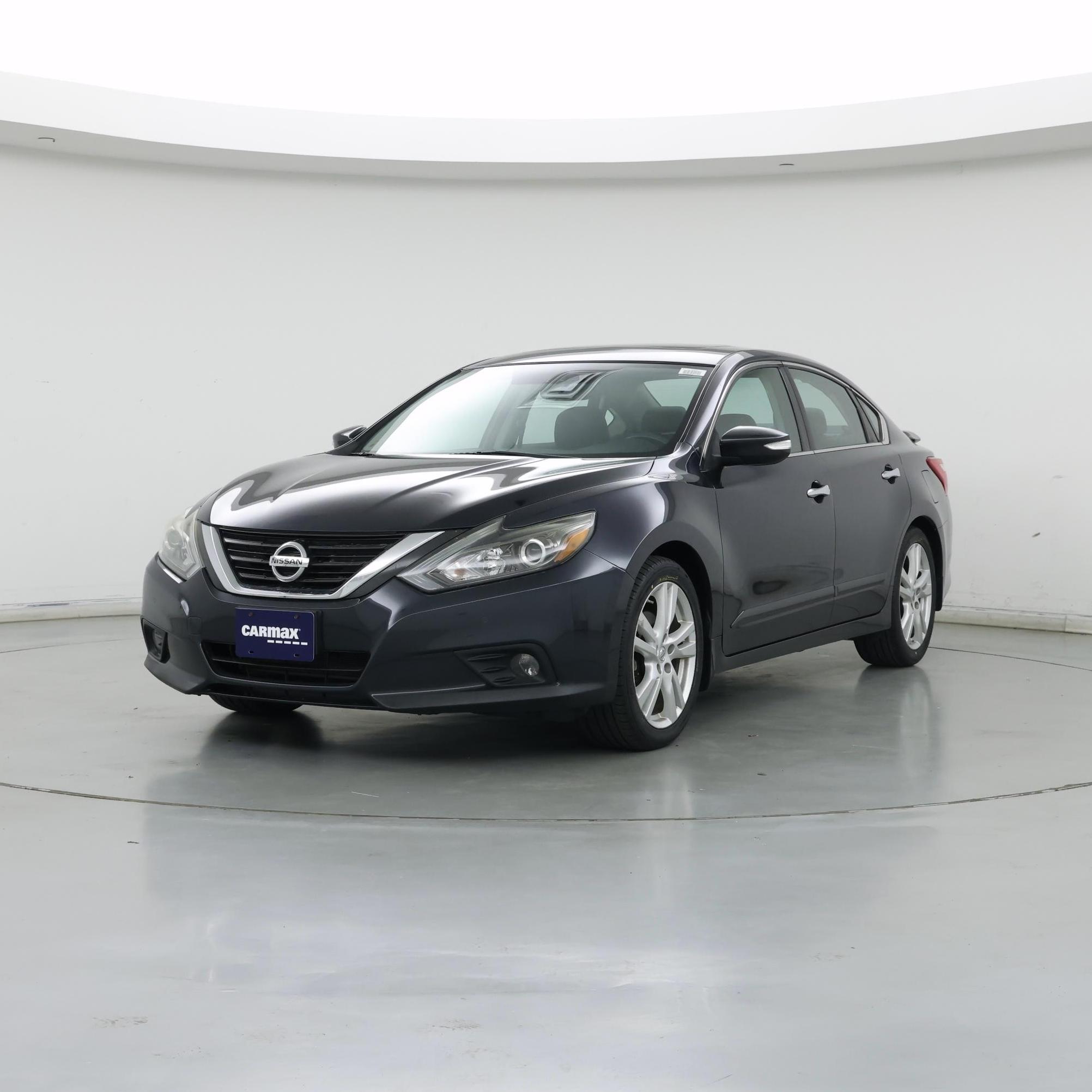 Thumbnail: 2016 Nissan Altima - 4
