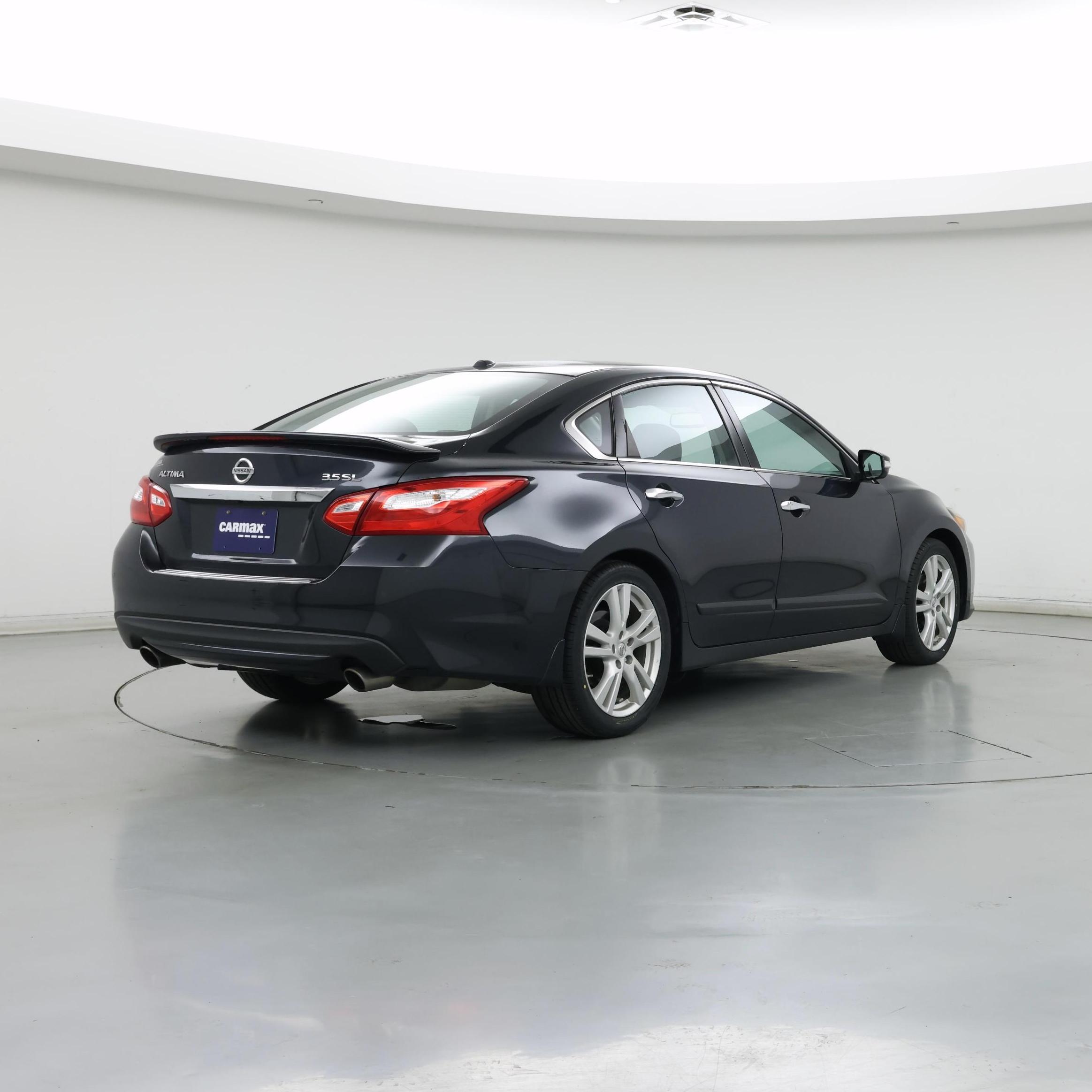 Thumbnail: 2016 Nissan Altima - 8