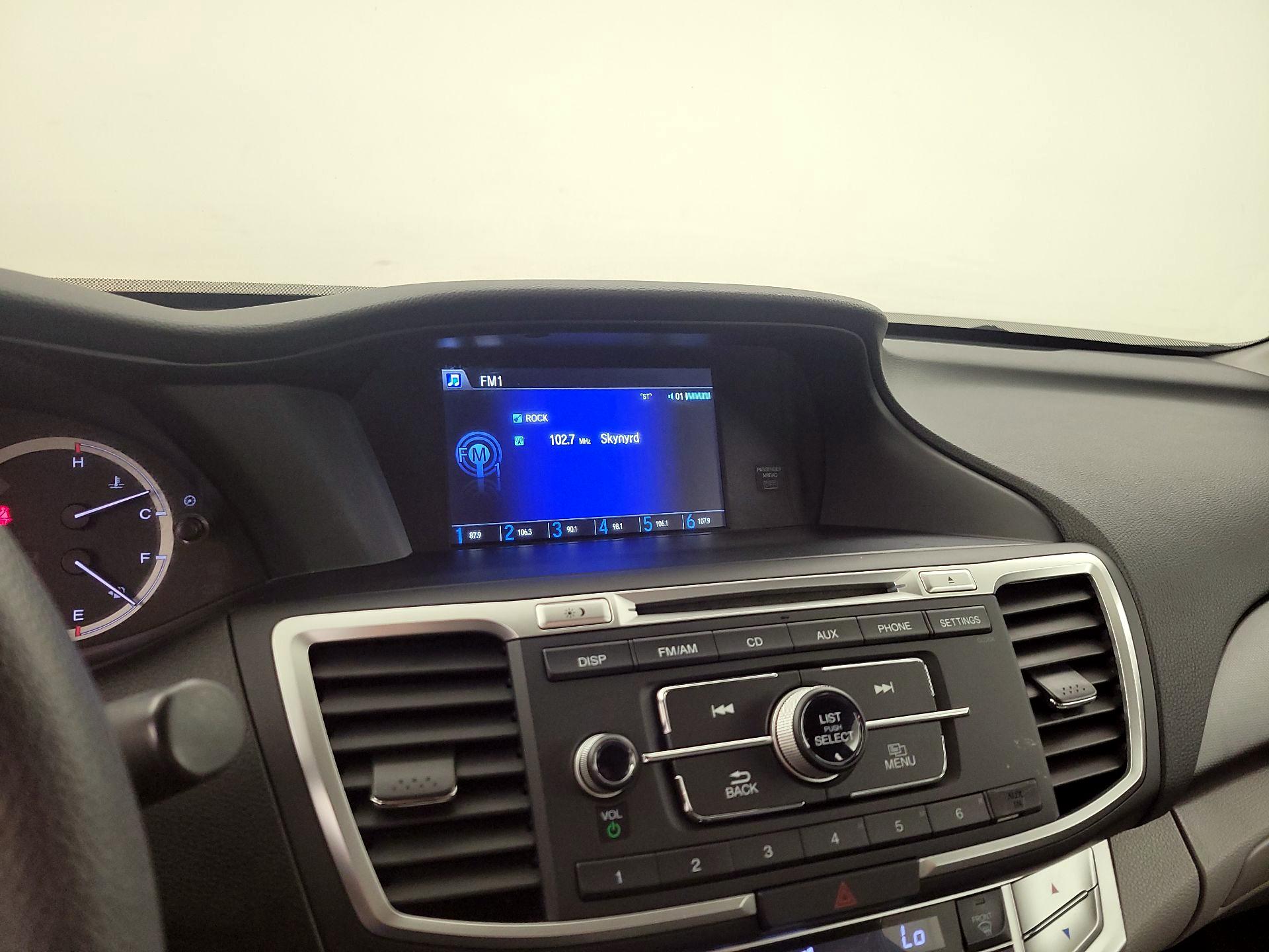 Thumbnail: 2015 Honda Accord - 15