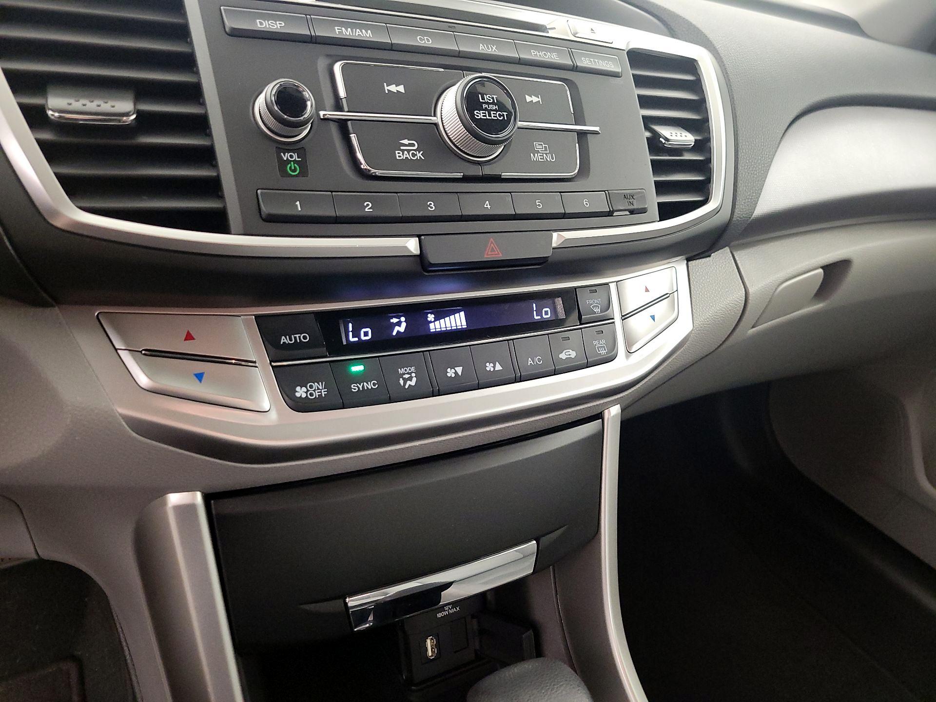 Thumbnail: 2015 Honda Accord - 16