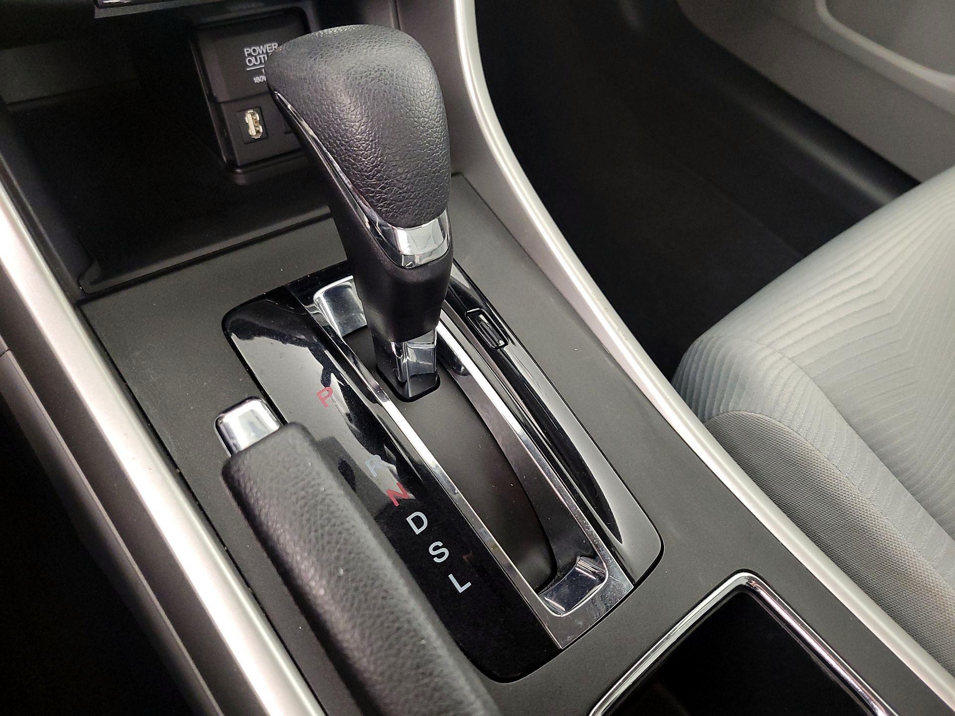 Thumbnail: 2015 Honda Accord - 17