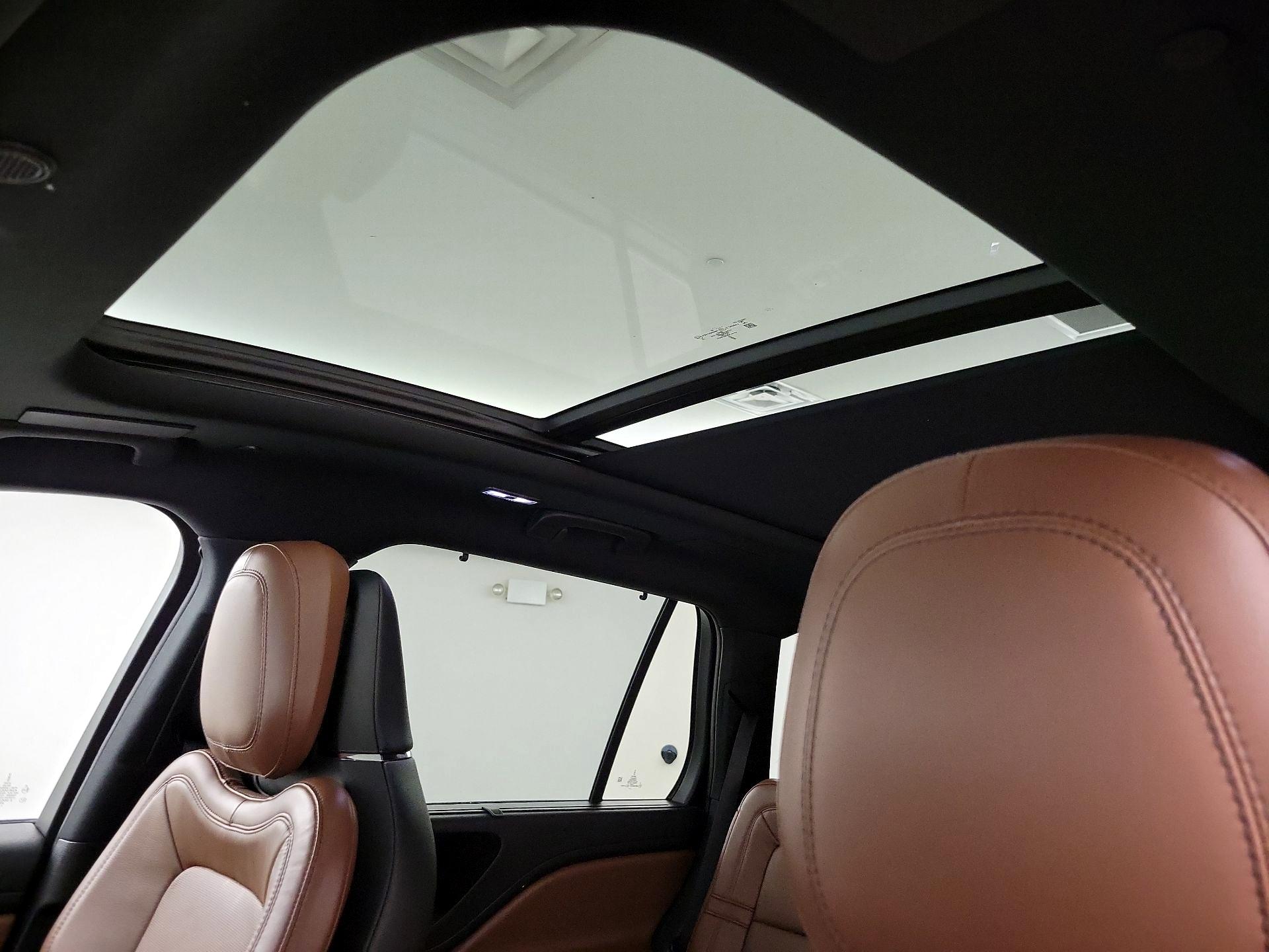 Thumbnail: 2021 Lincoln Aviator - 20