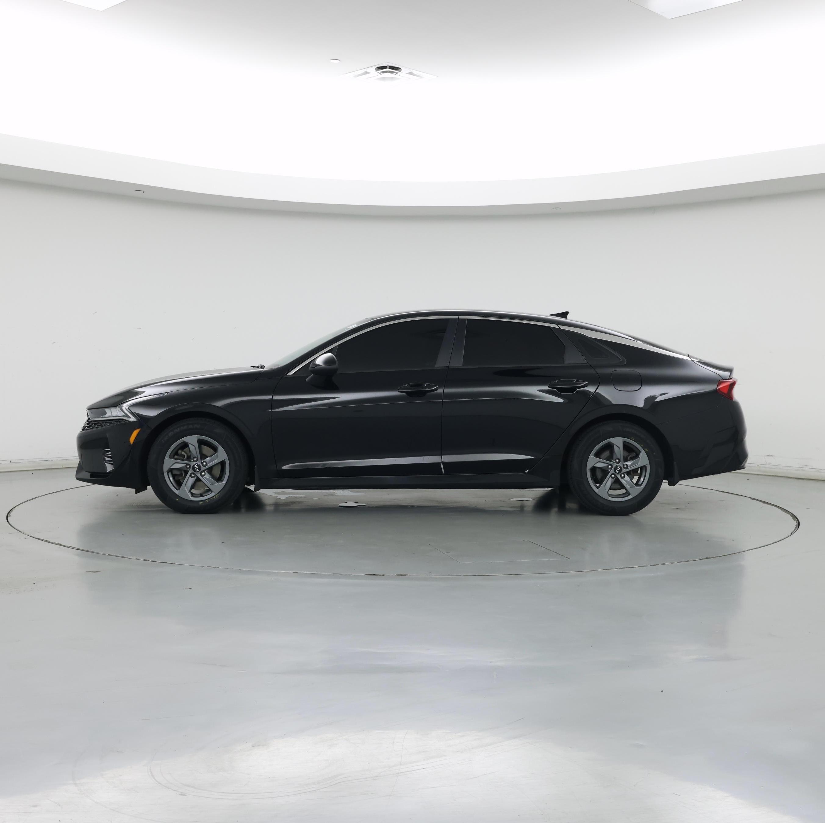 Thumbnail: 2021 Kia K5 - 3