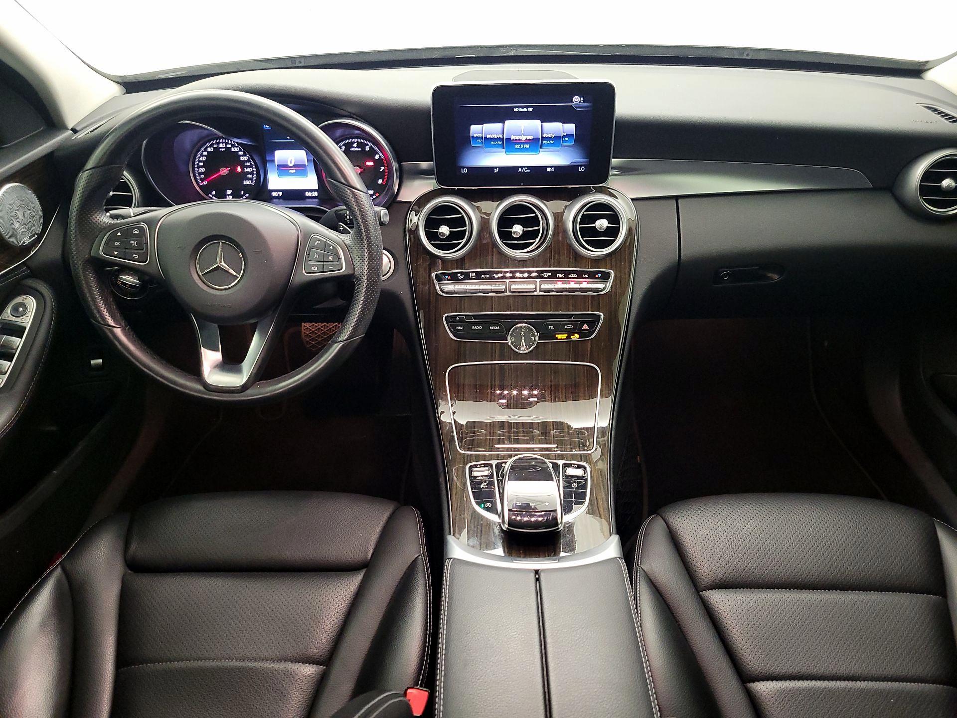 Thumbnail: 2015 Mercedes-Benz C-Class - 9