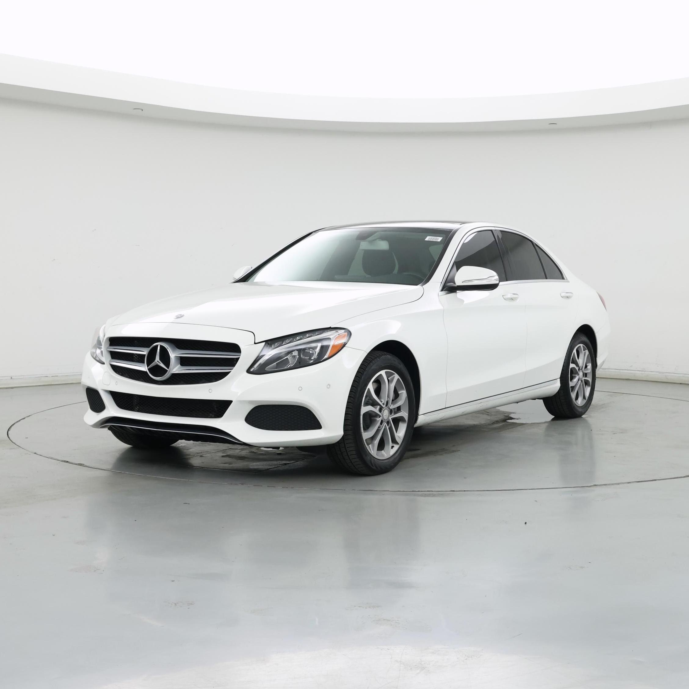 Thumbnail: 2015 Mercedes-Benz C-Class - 4