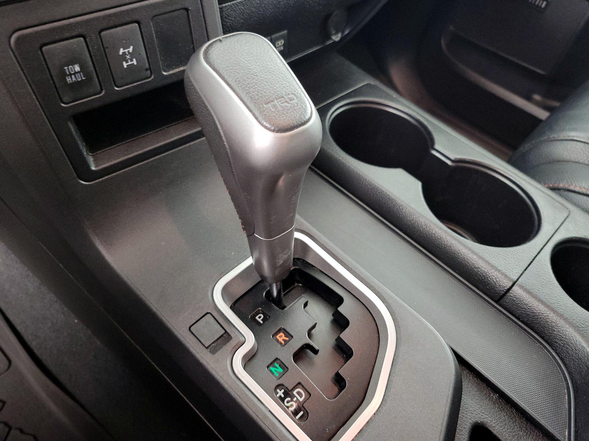 Thumbnail: 2021 Toyota Sequoia - 18