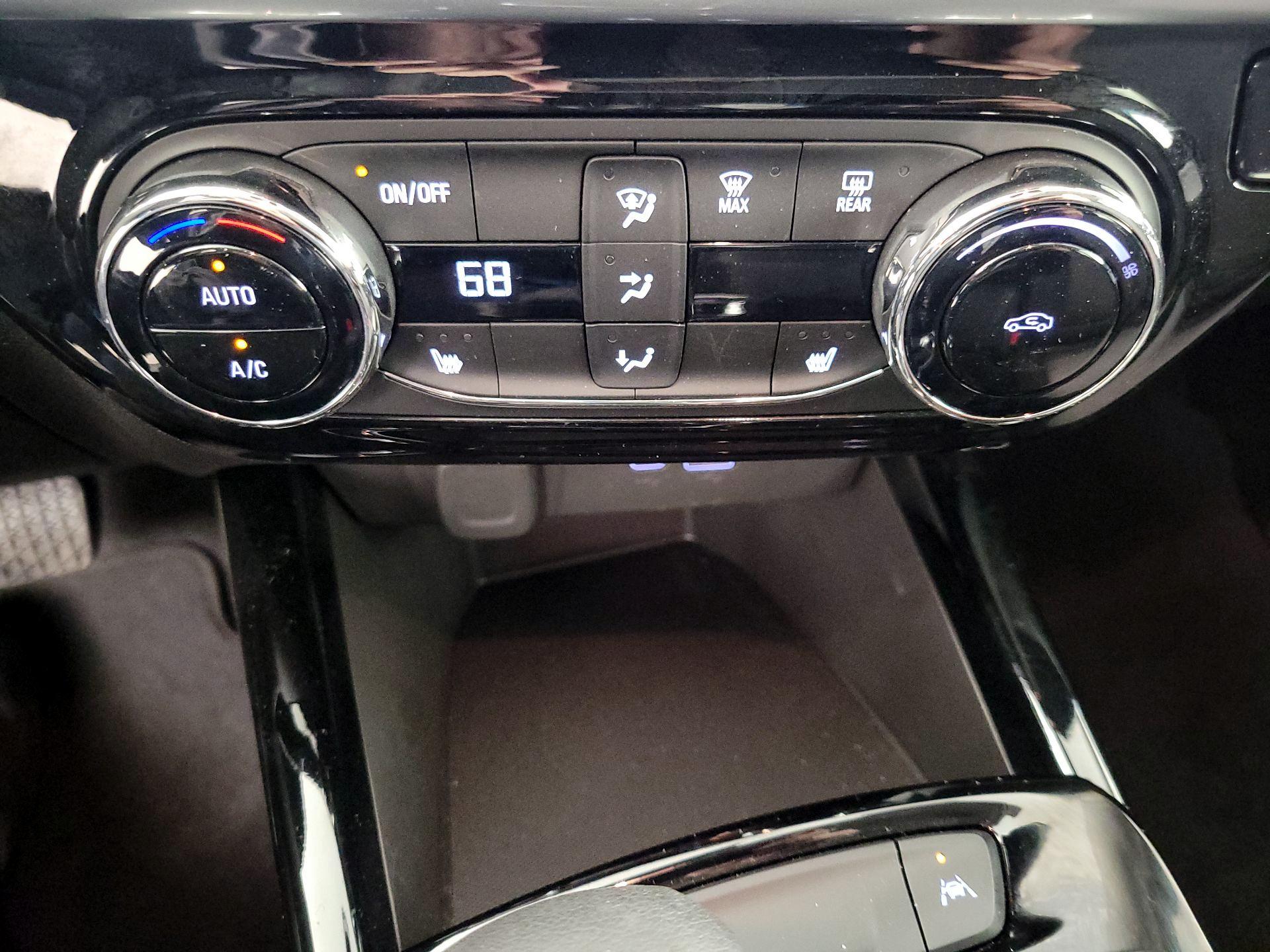 Thumbnail: 2025 Chevrolet Trax - 16