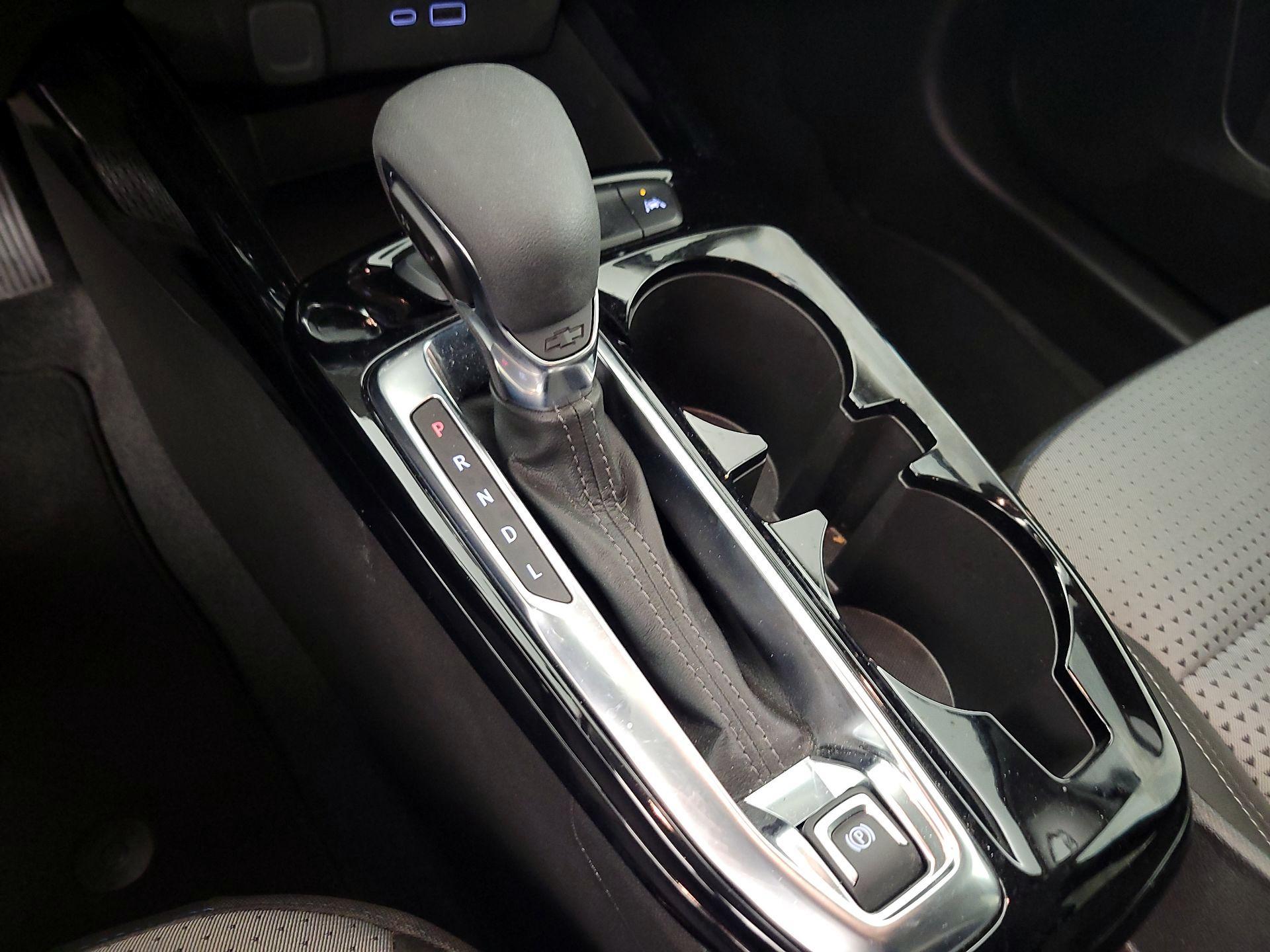 Thumbnail: 2025 Chevrolet Trax - 17