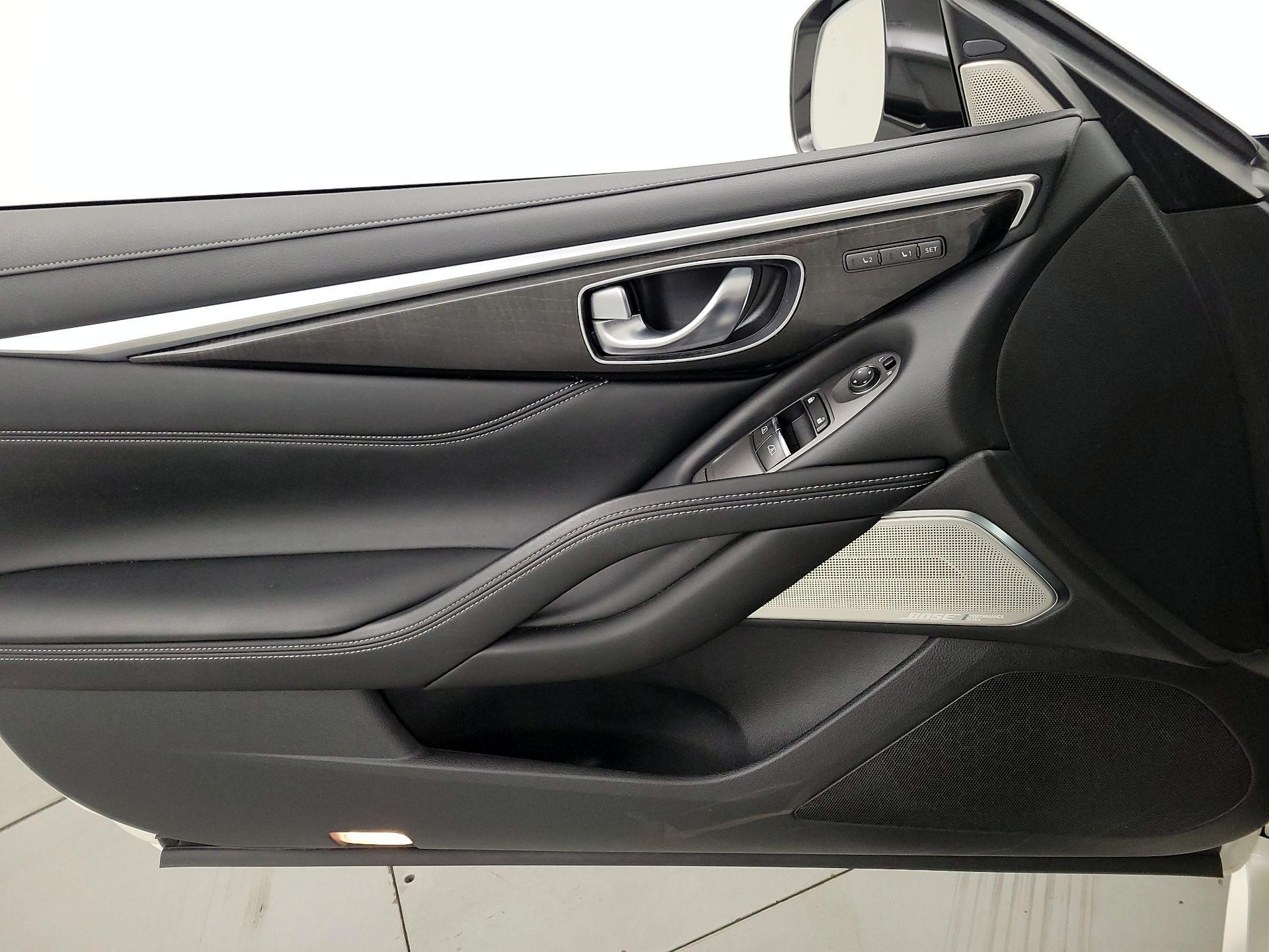 Thumbnail: 2017 INFINITI Q60 - 12