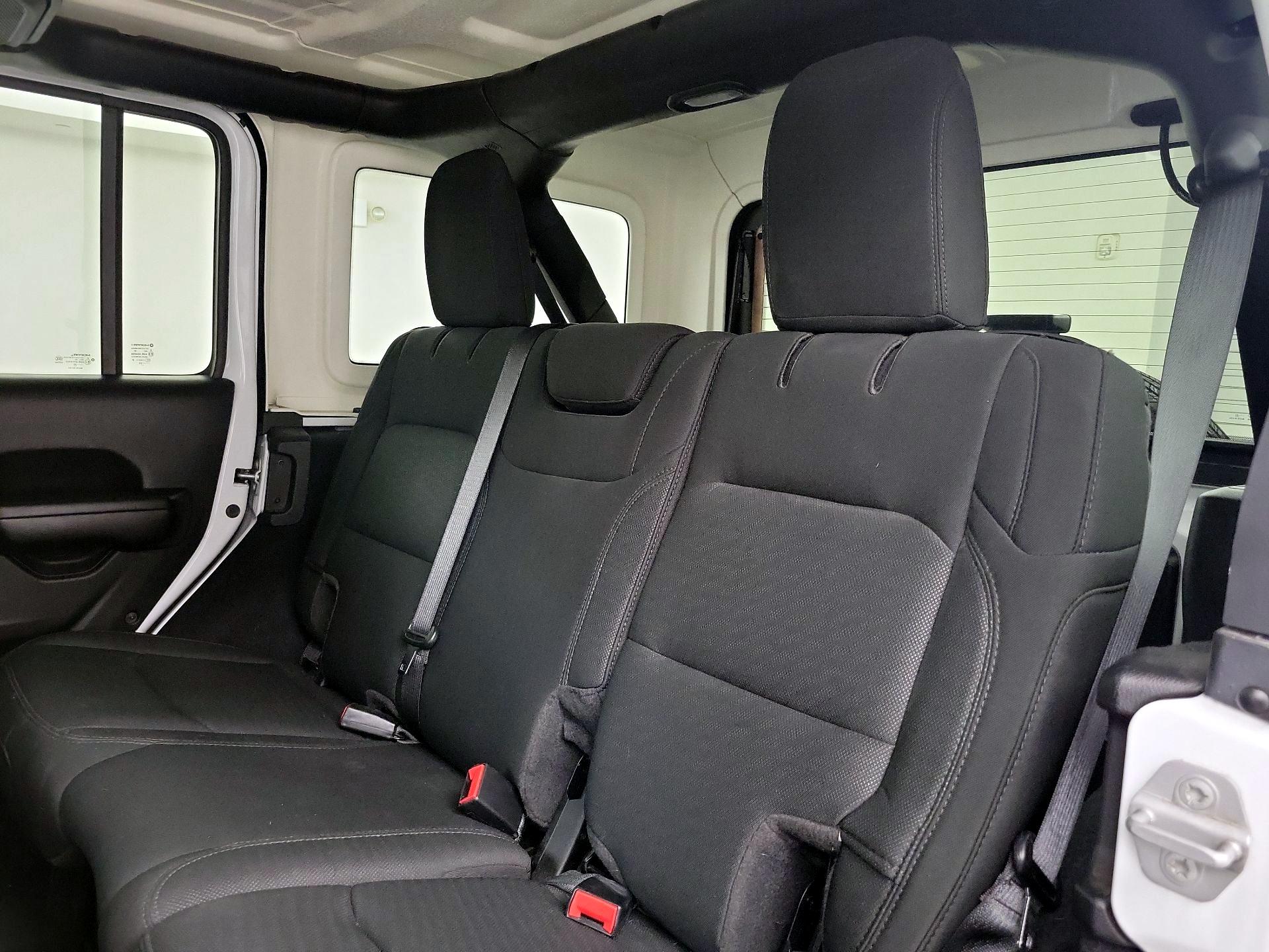 Thumbnail: 2020 Jeep Wrangler - 17