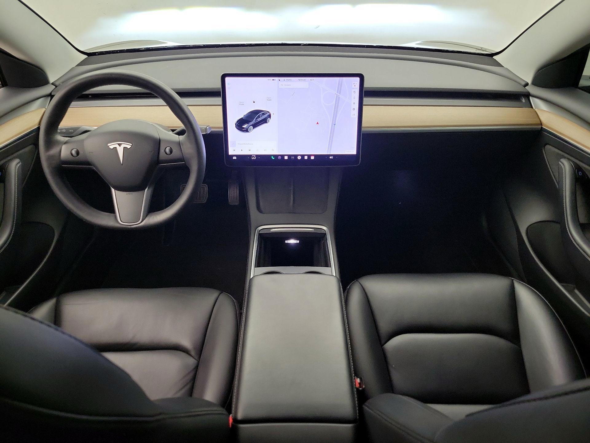 Thumbnail: 2021 Tesla Model 3 - 9