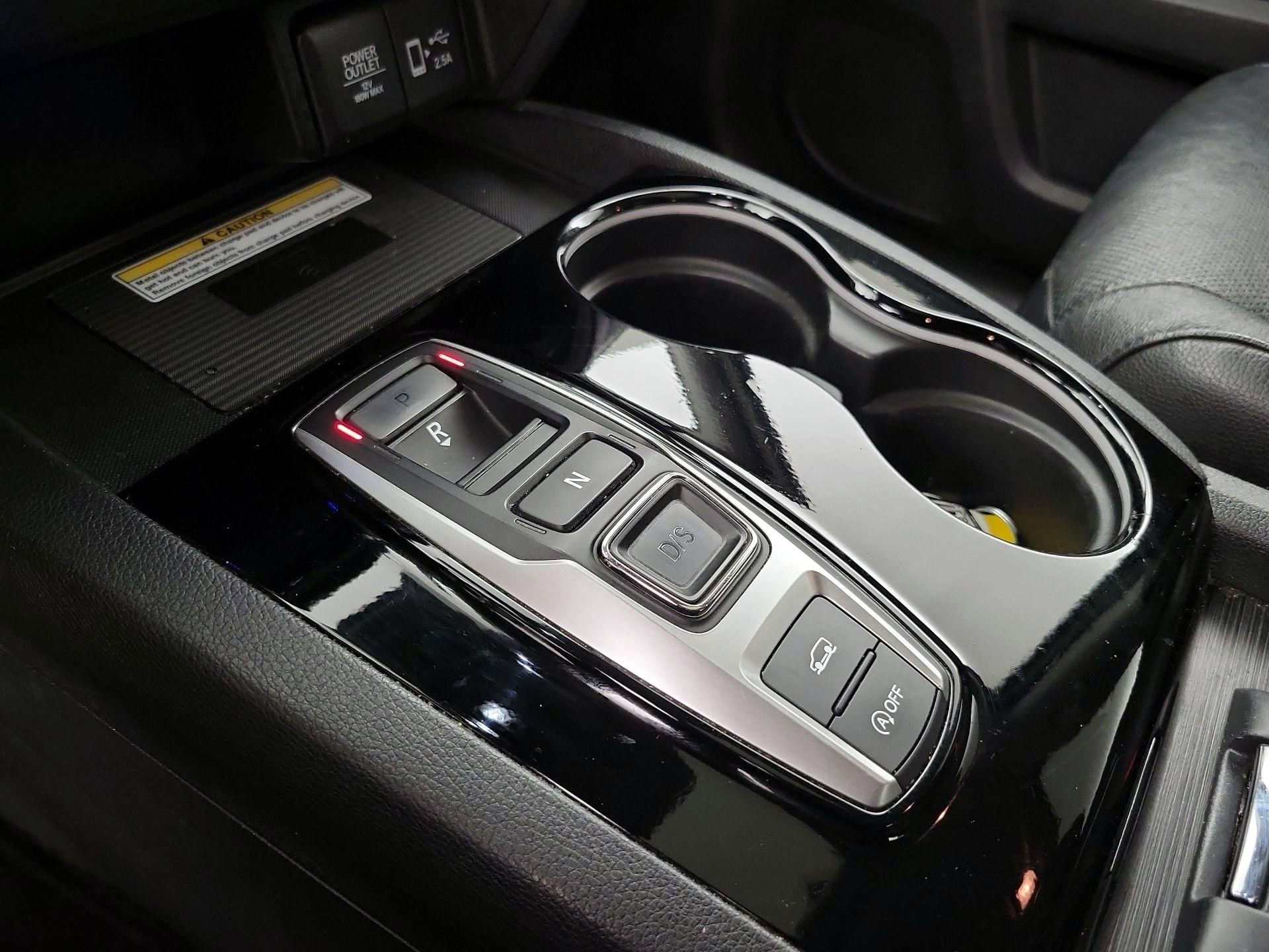 Thumbnail: 2019 Honda Pilot - 18