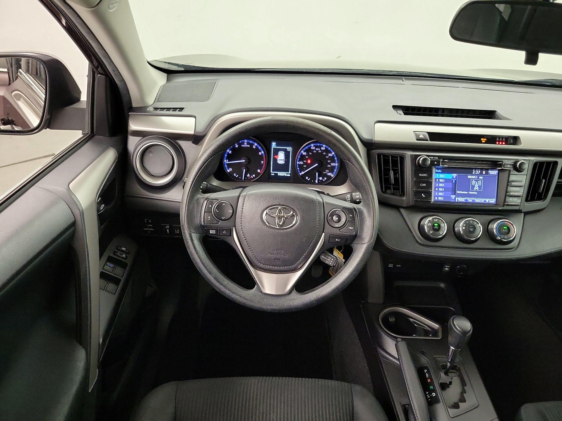 Thumbnail: 2017 Toyota RAV4 - 10