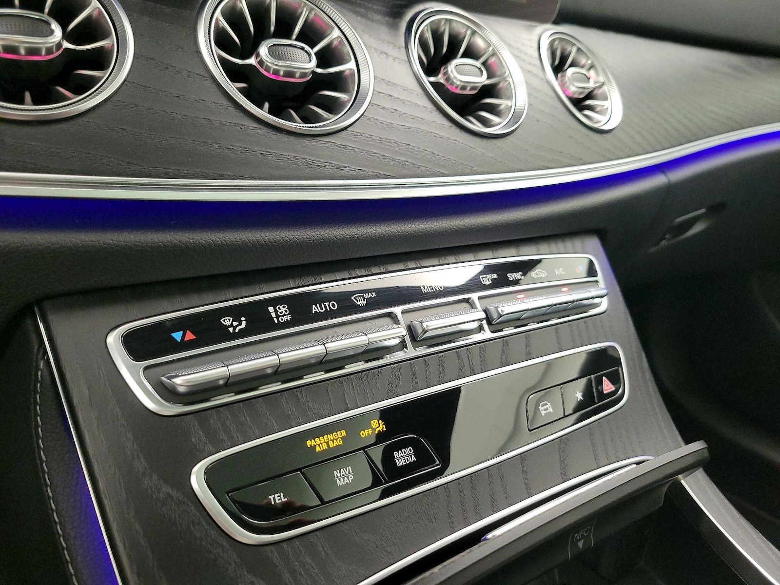 2021 Mercedes-Benz E-Class E450 - Photo 18