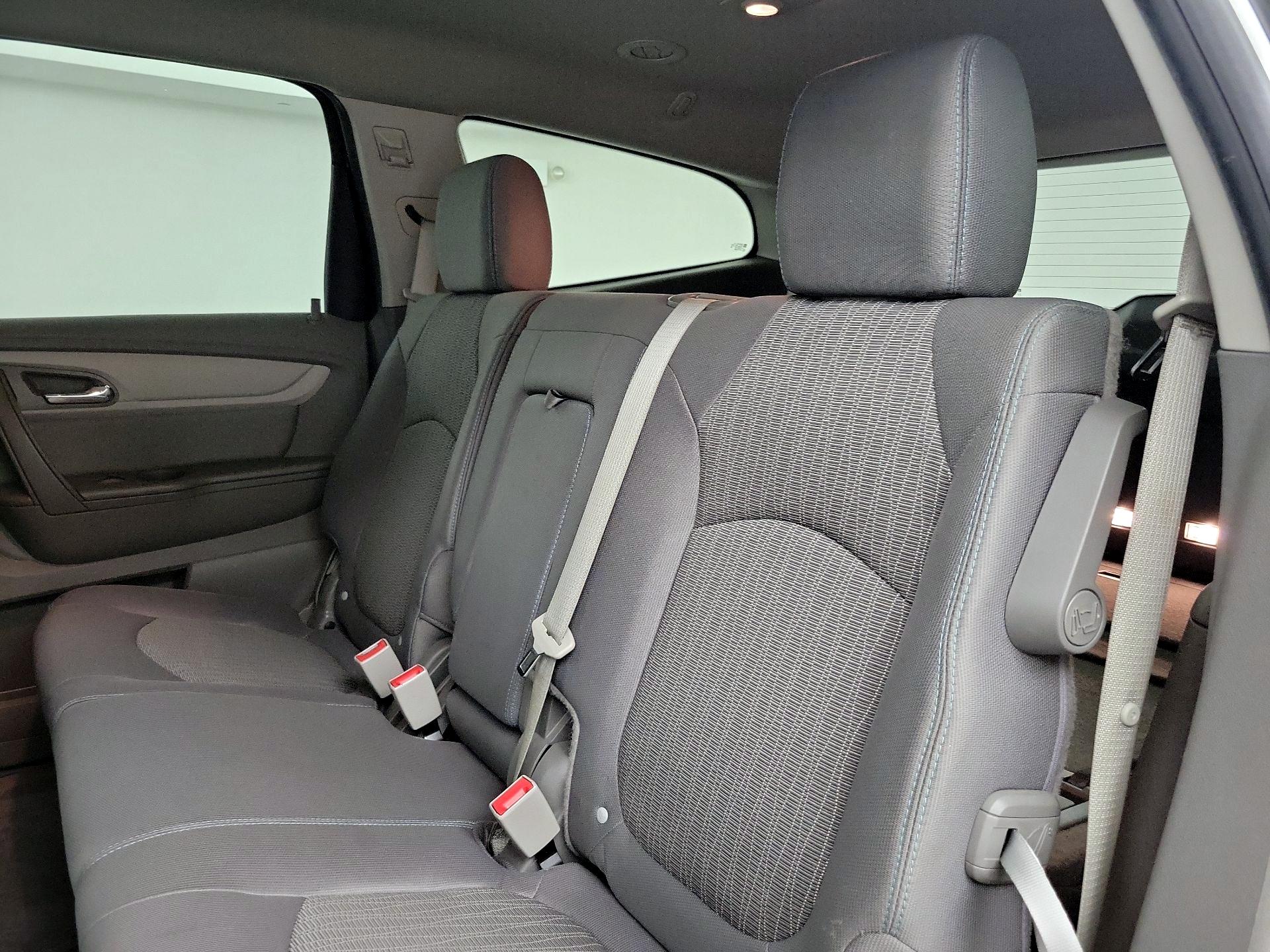 Thumbnail: 2016 Chevrolet Traverse - 19