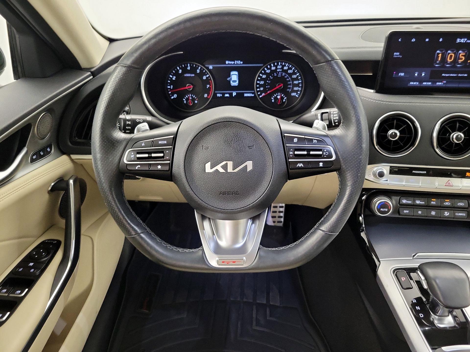 Thumbnail: 2022 Kia Stinger - 10