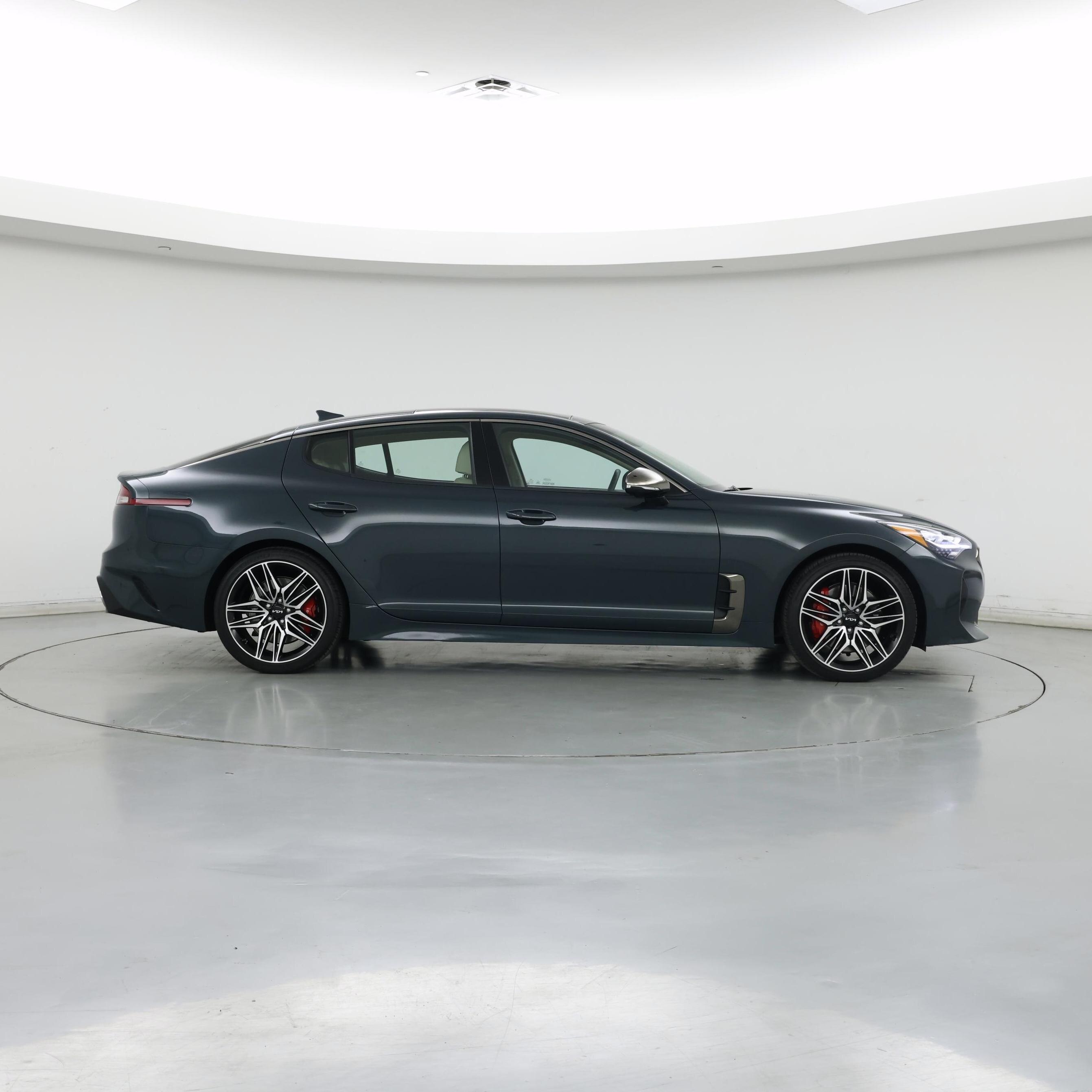 Thumbnail: 2022 Kia Stinger - 7