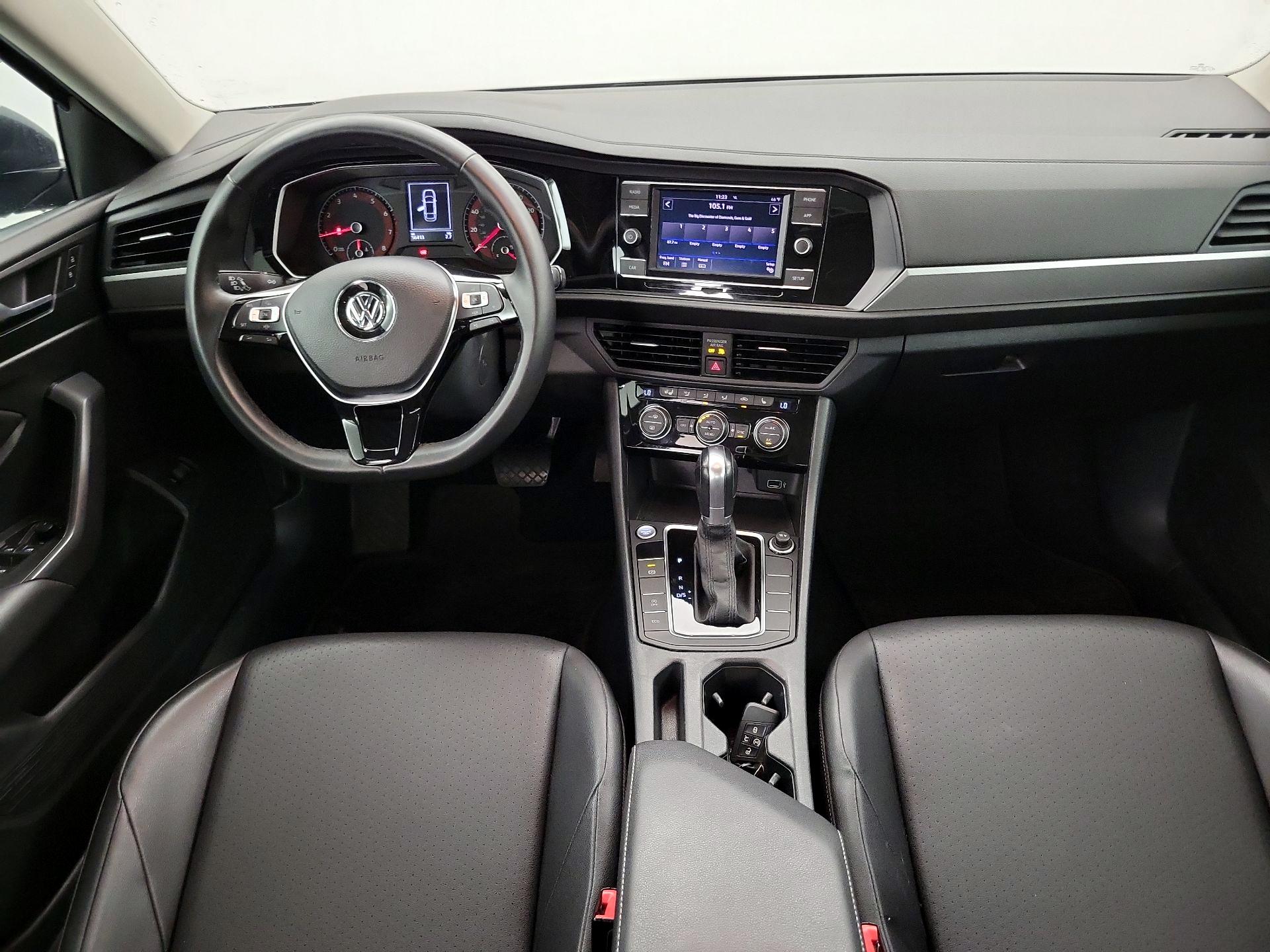 Thumbnail: 2019 Volkswagen Jetta - 9