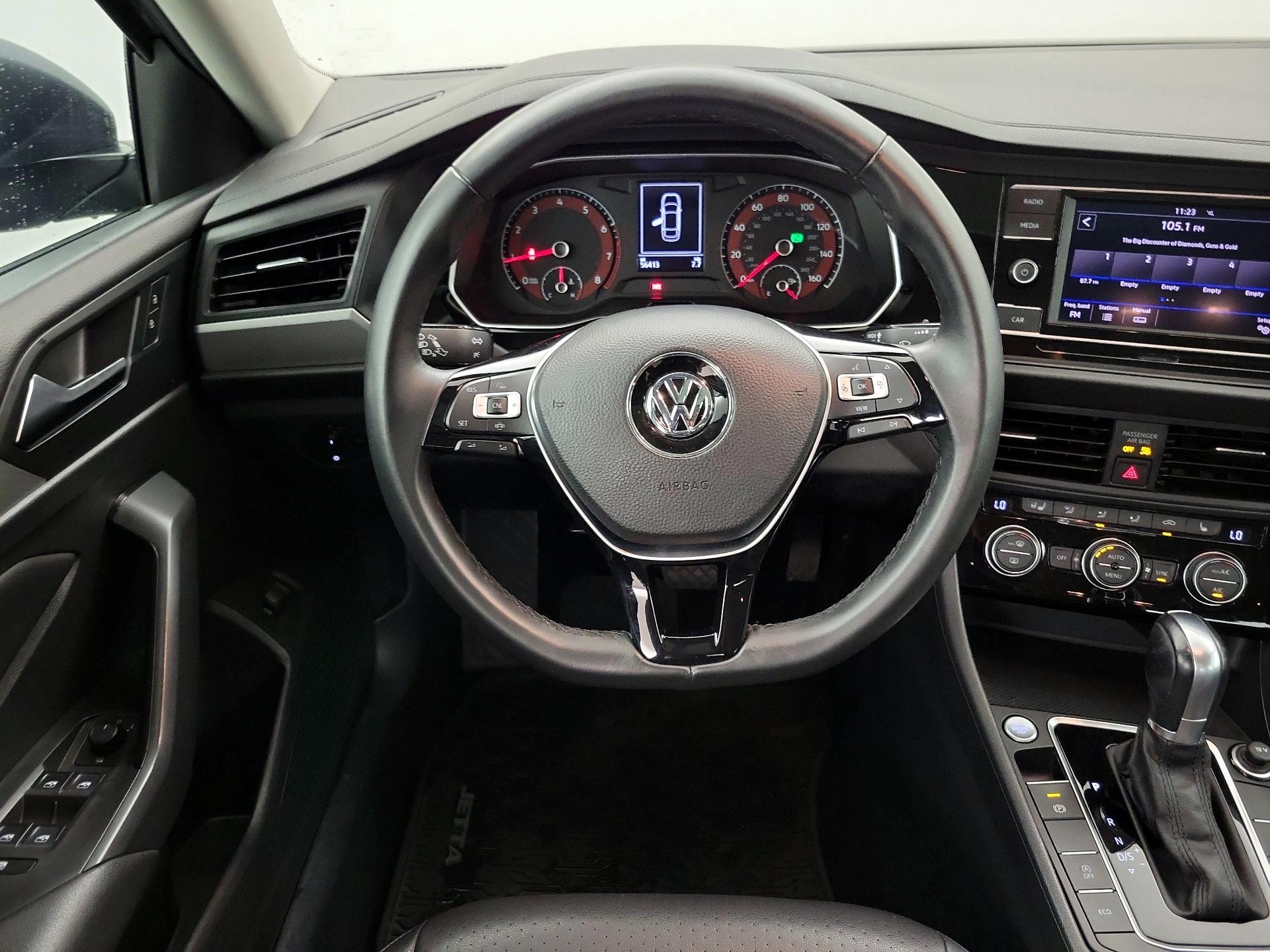 Thumbnail: 2019 Volkswagen Jetta - 10