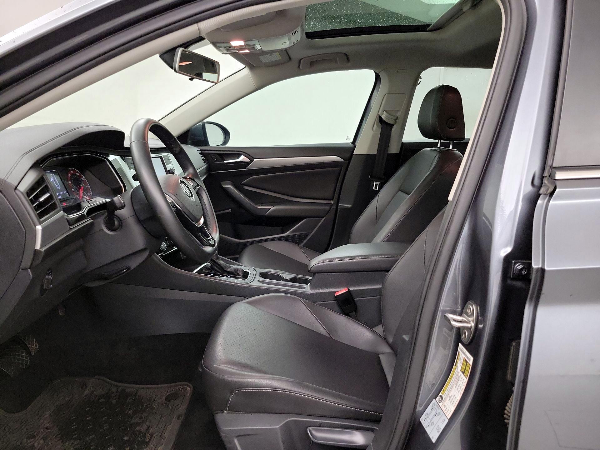 Thumbnail: 2019 Volkswagen Jetta - 11
