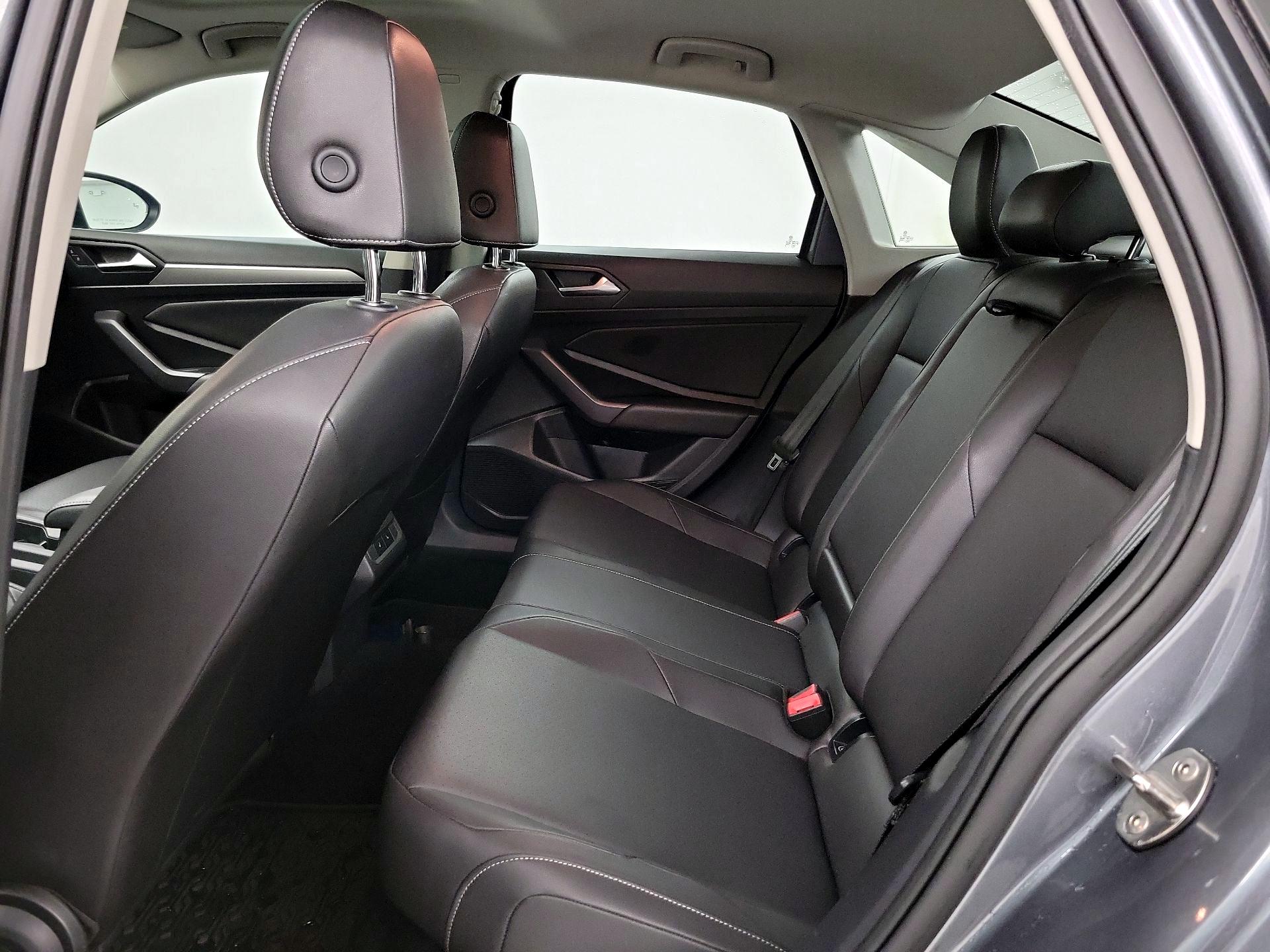 Thumbnail: 2019 Volkswagen Jetta - 20