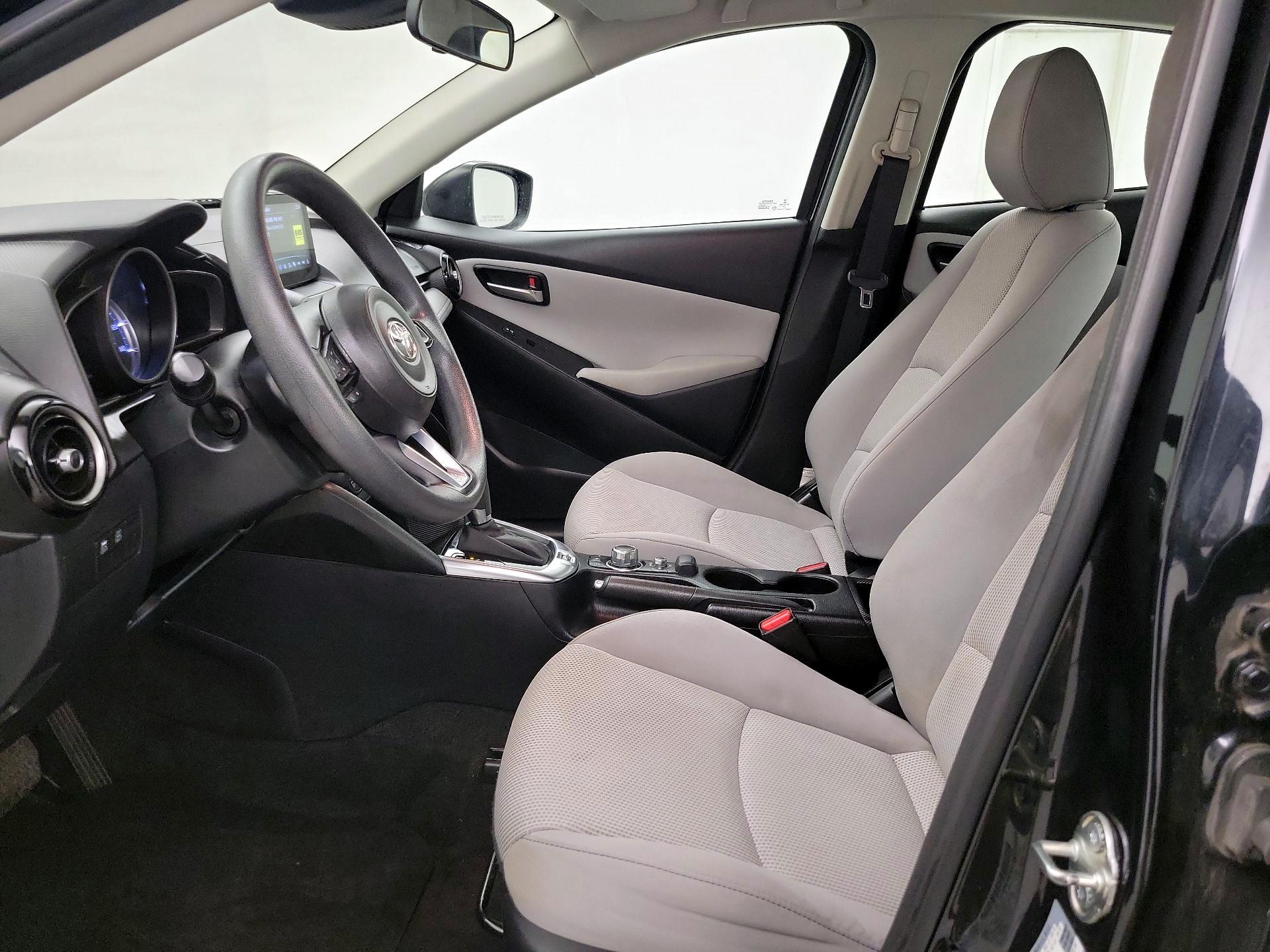 Thumbnail: 2019 Toyota Yaris - 11