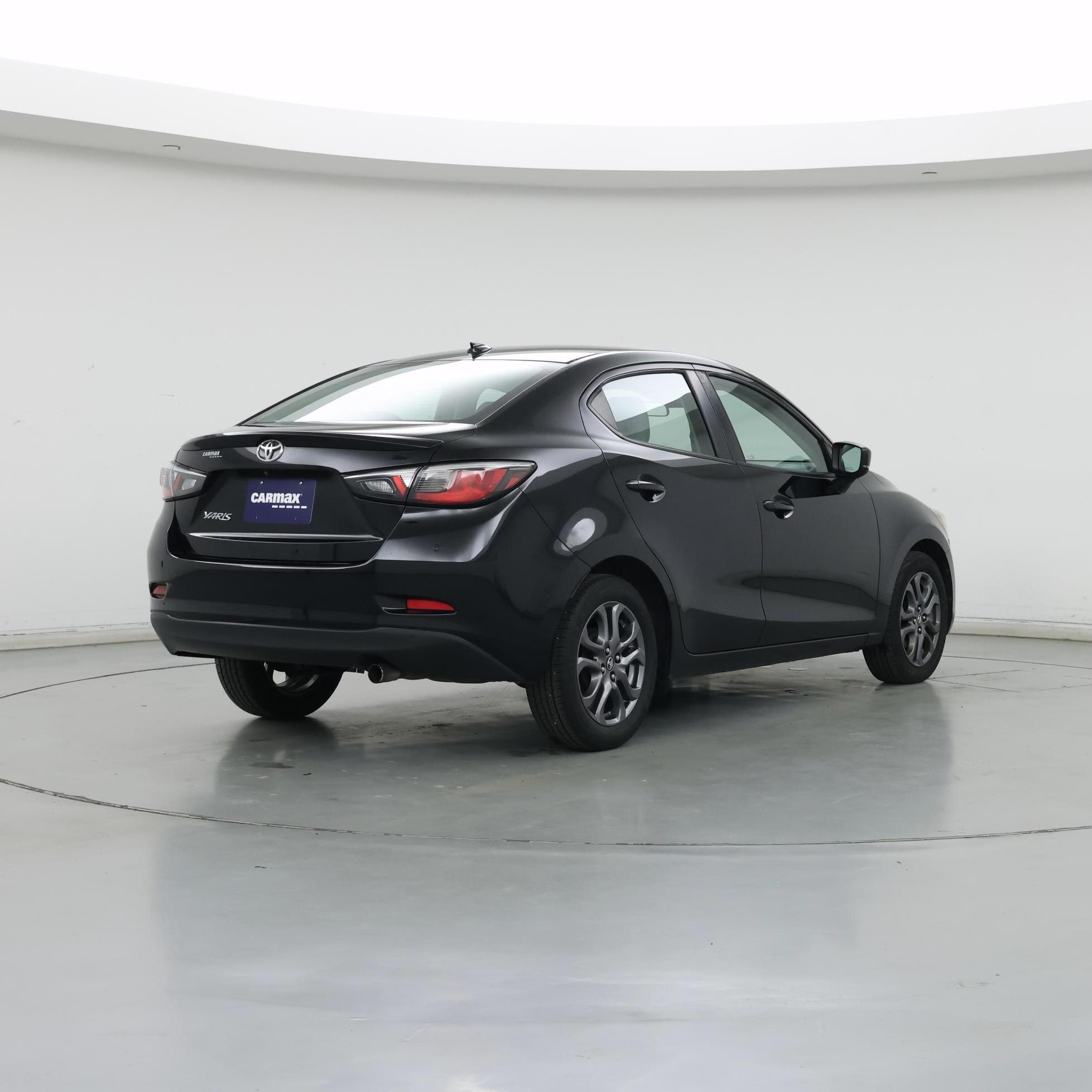Thumbnail: 2019 Toyota Yaris - 8