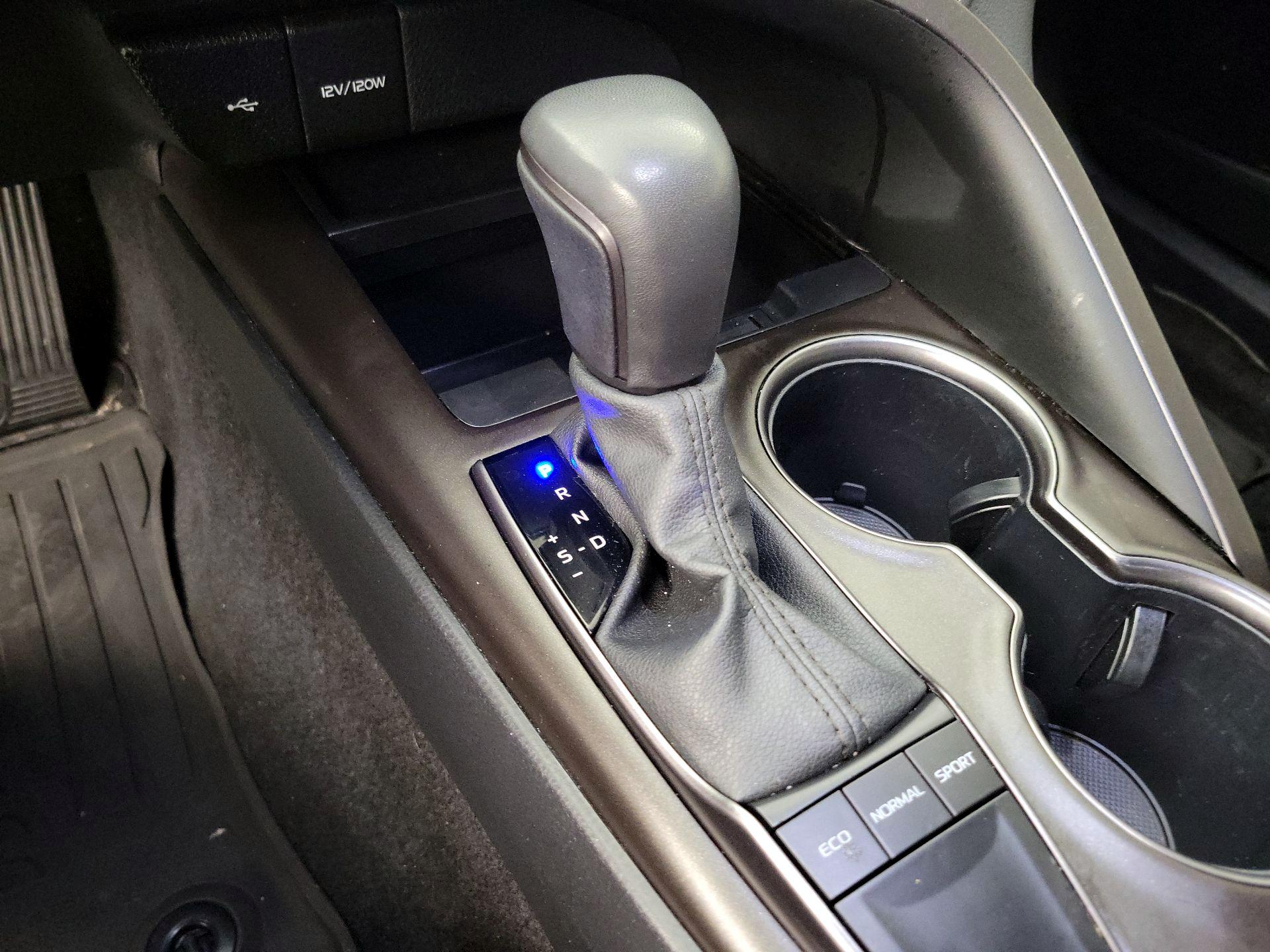 Thumbnail: 2024 Toyota Camry - 18