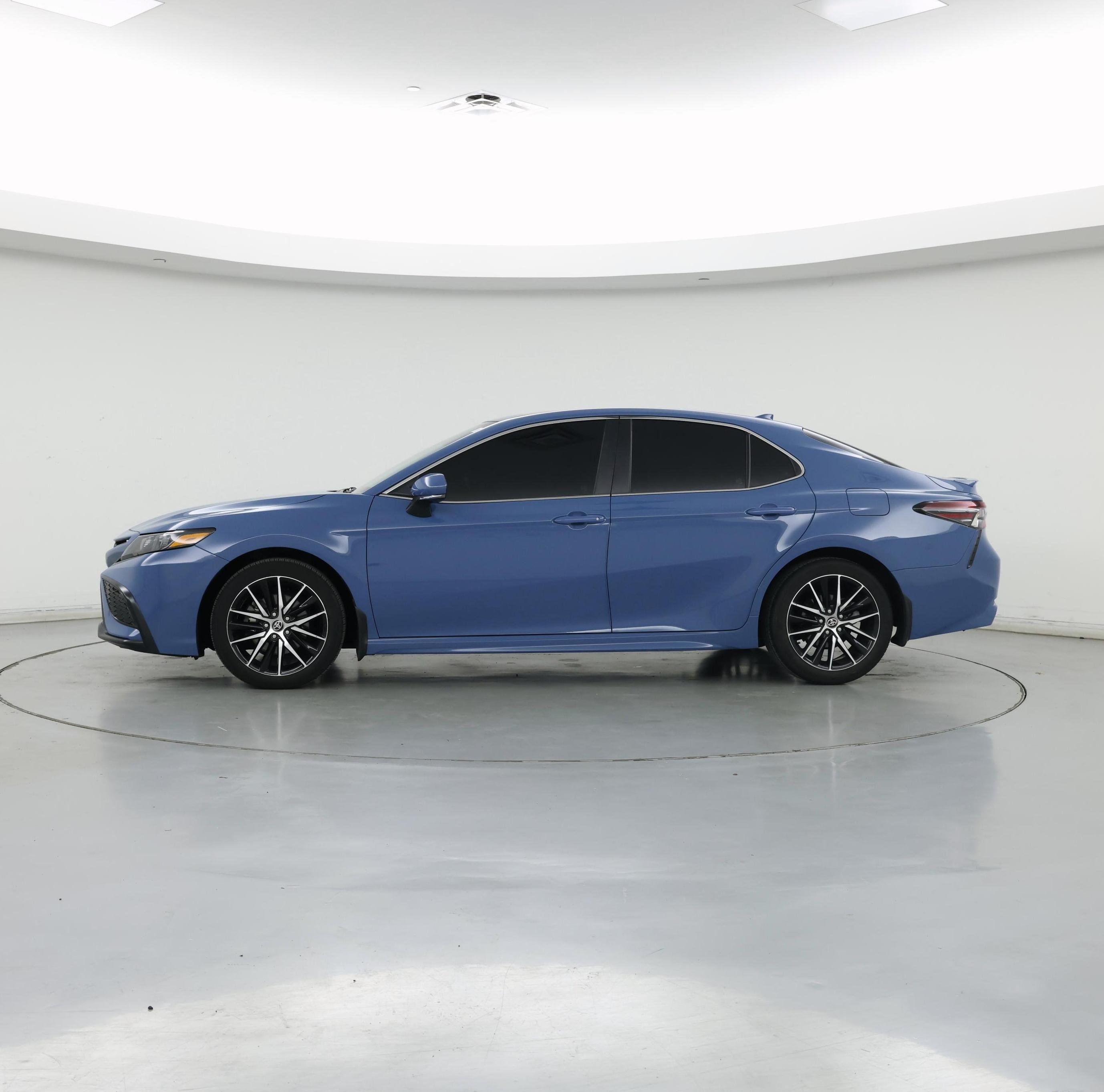 Thumbnail: 2024 Toyota Camry - 3