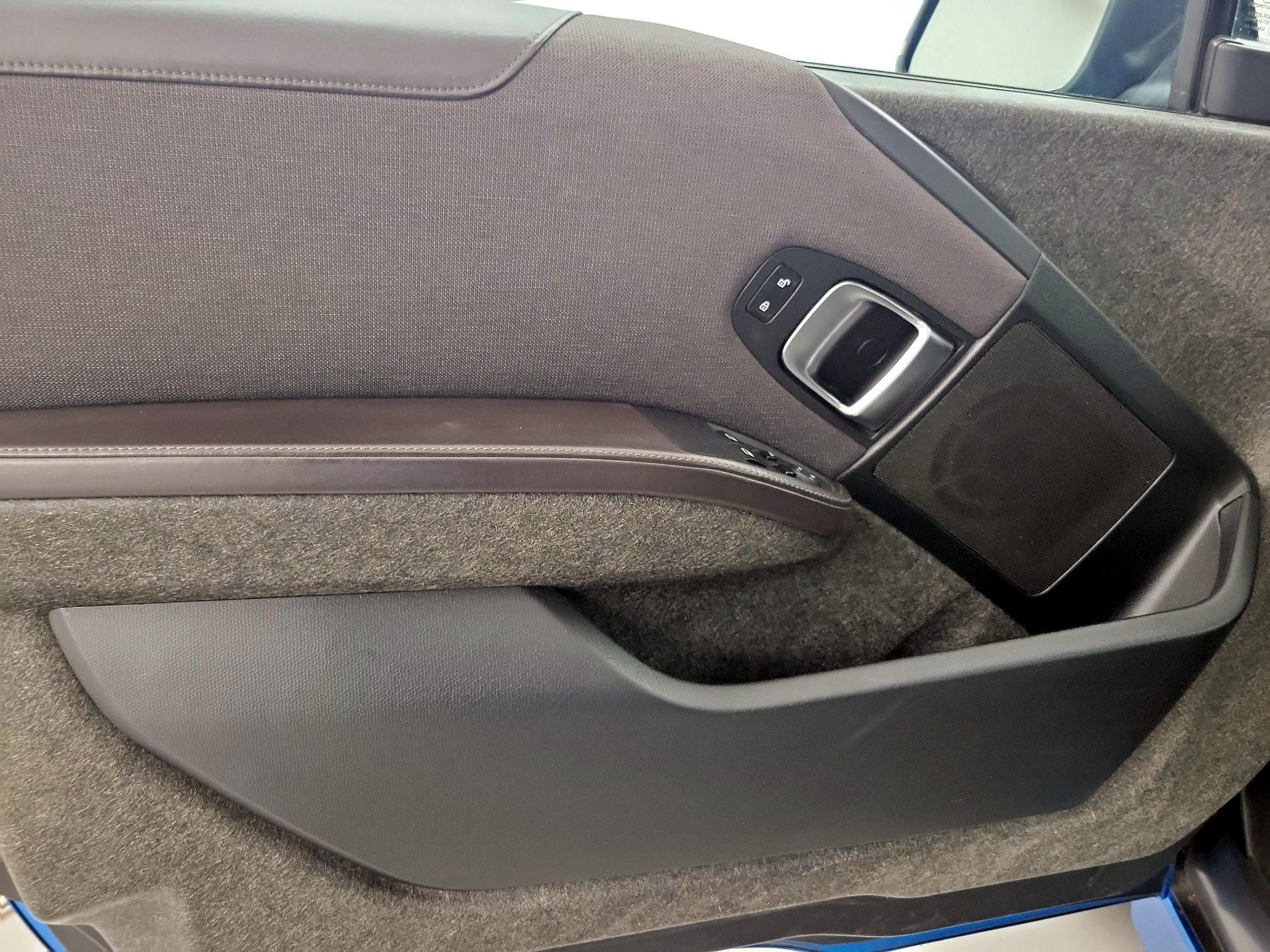 Thumbnail: 2017 BMW i3 - 12