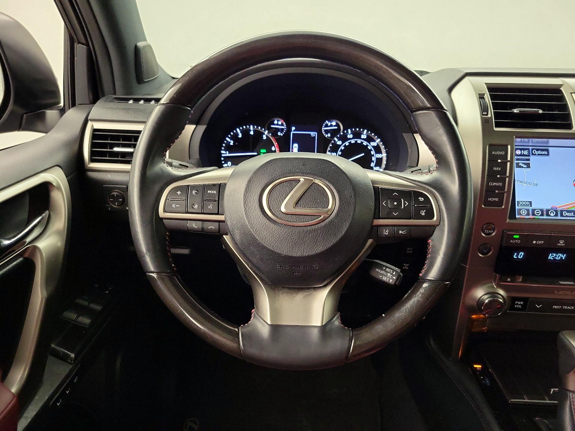 Thumbnail: 2020 Lexus GX - 10
