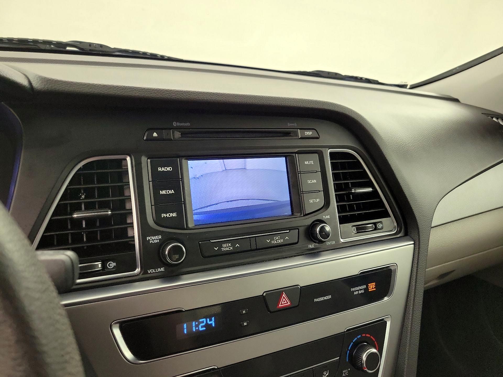 Thumbnail: 2015 Hyundai Sonata - 14