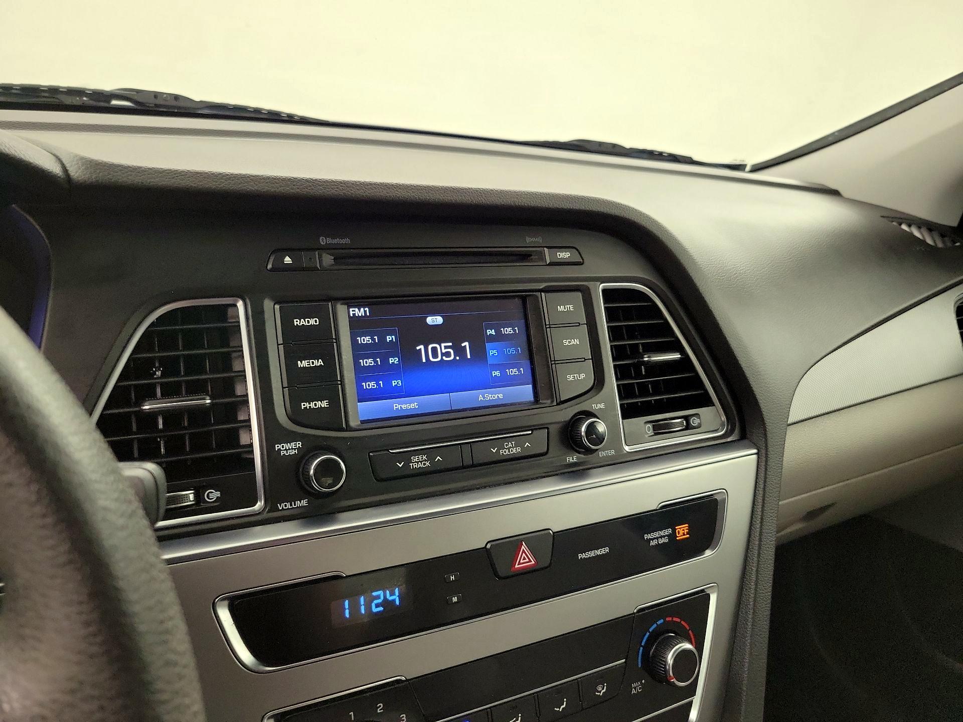 Thumbnail: 2015 Hyundai Sonata - 15