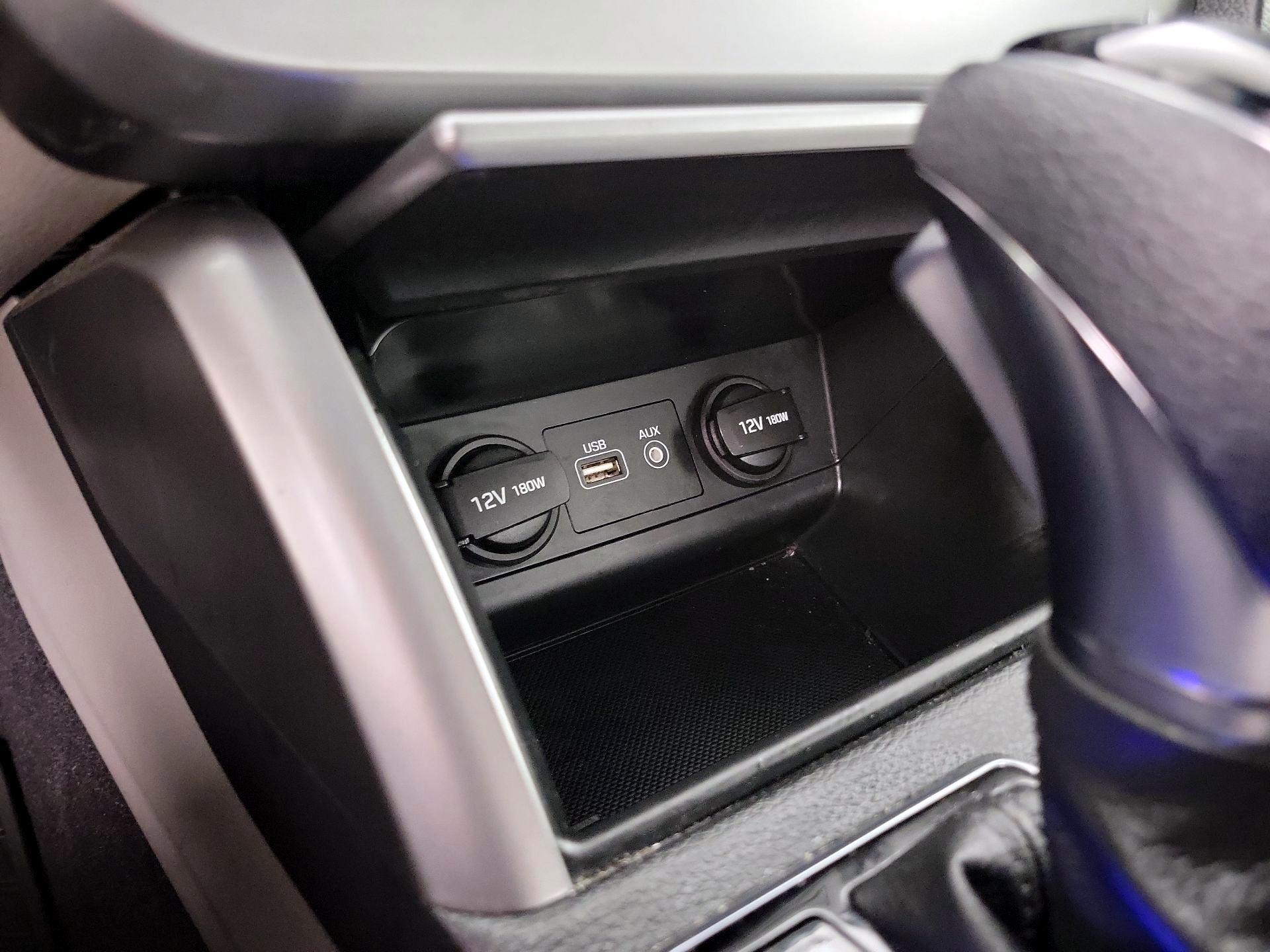 Thumbnail: 2015 Hyundai Sonata - 18