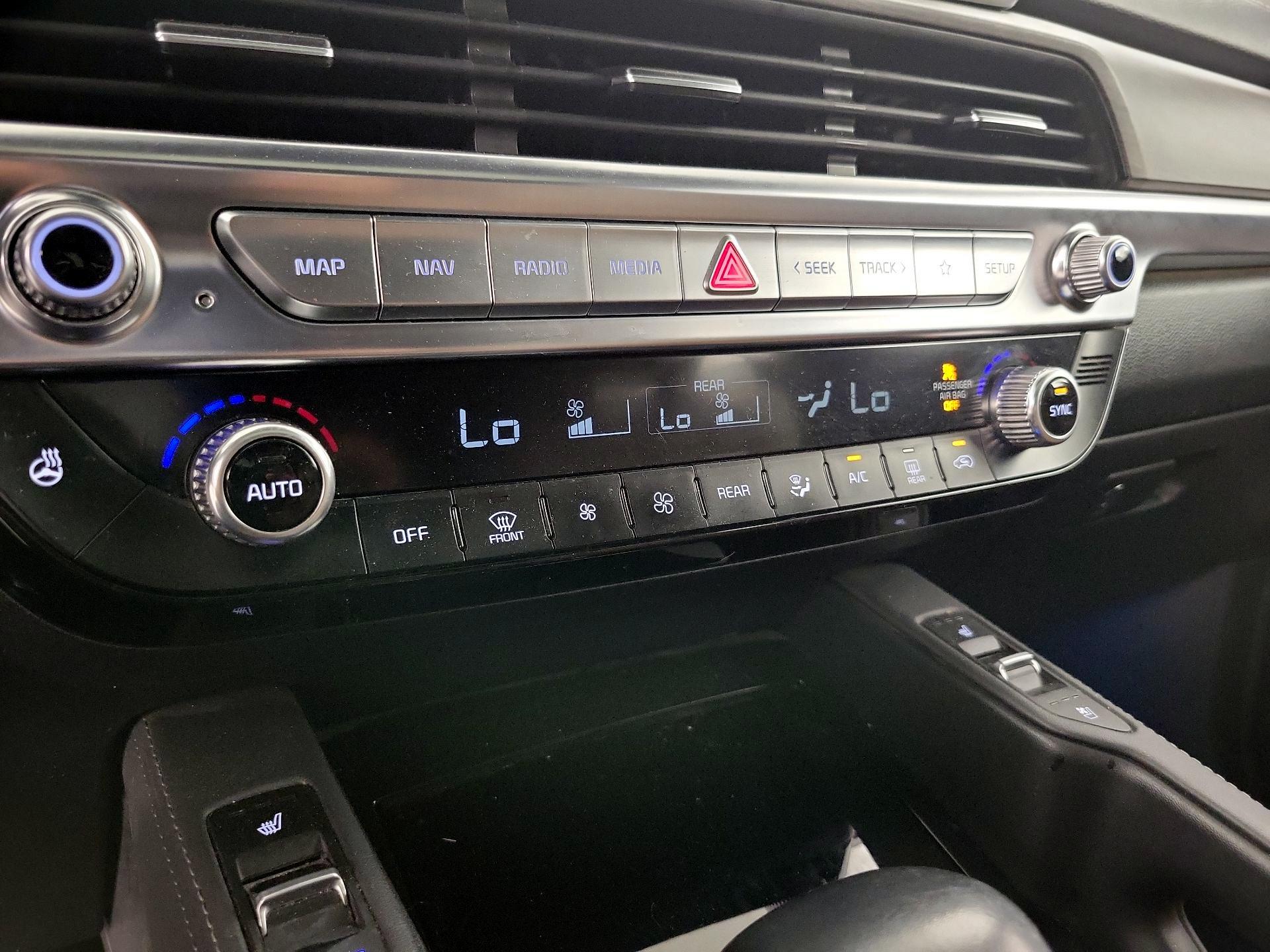 Thumbnail: 2021 Kia Telluride - 17