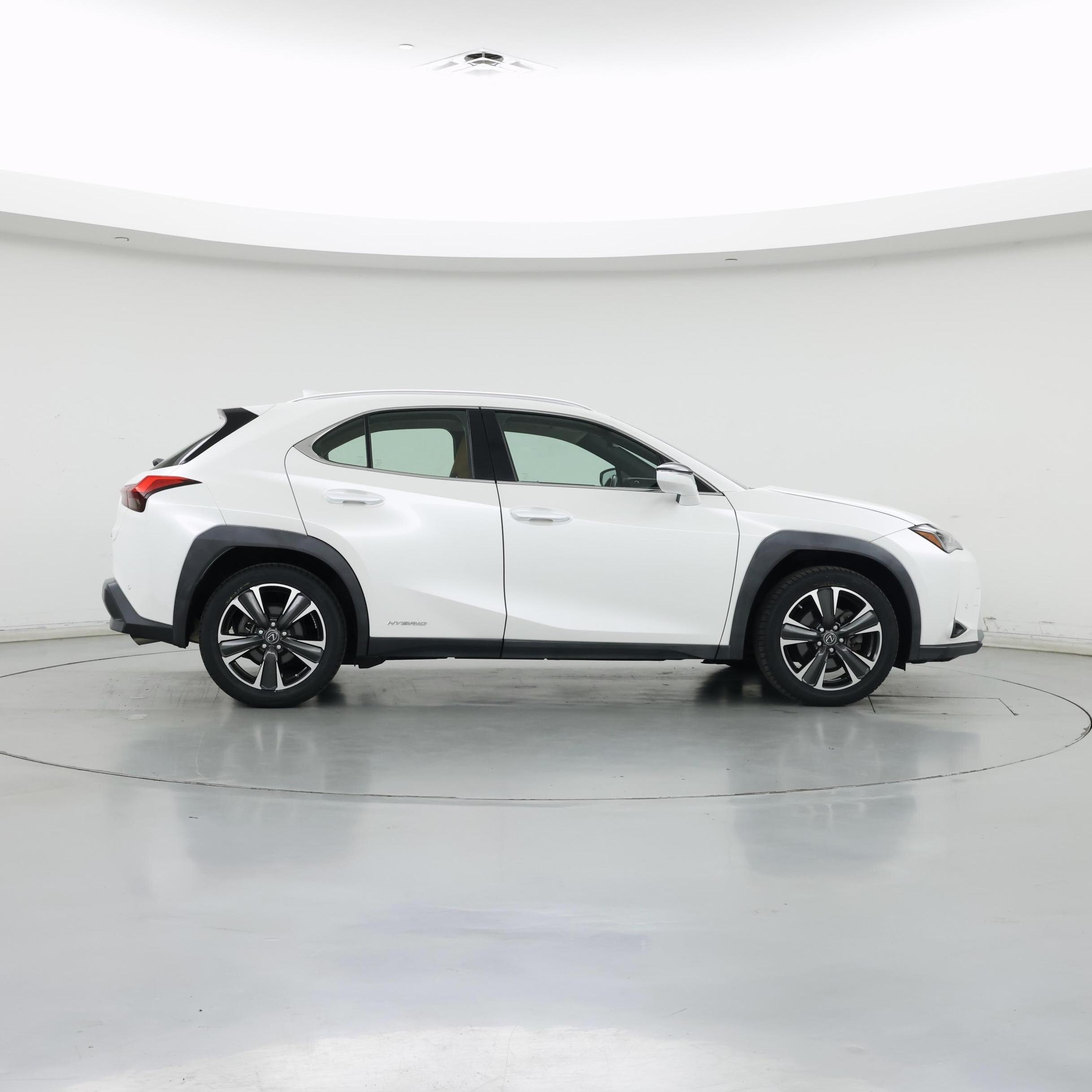 Thumbnail: 2019 Lexus UX - 7