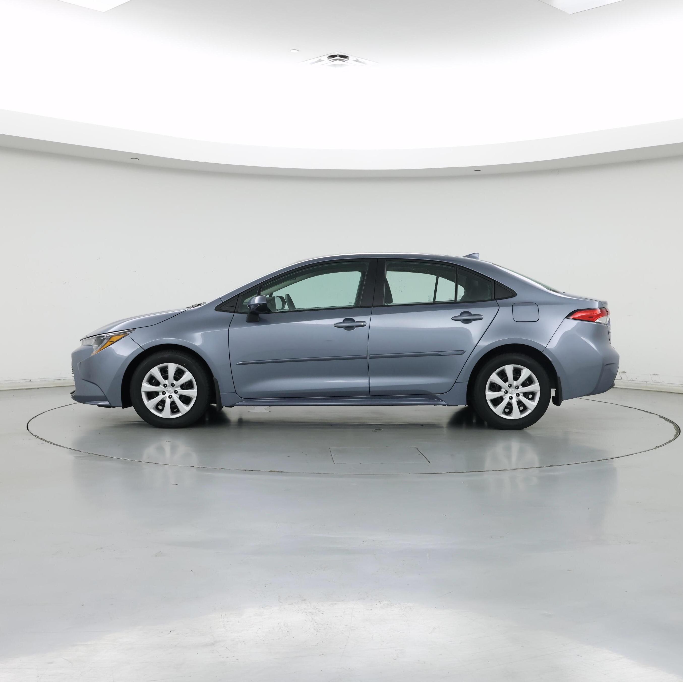 Thumbnail: 2024 Toyota Corolla - 3