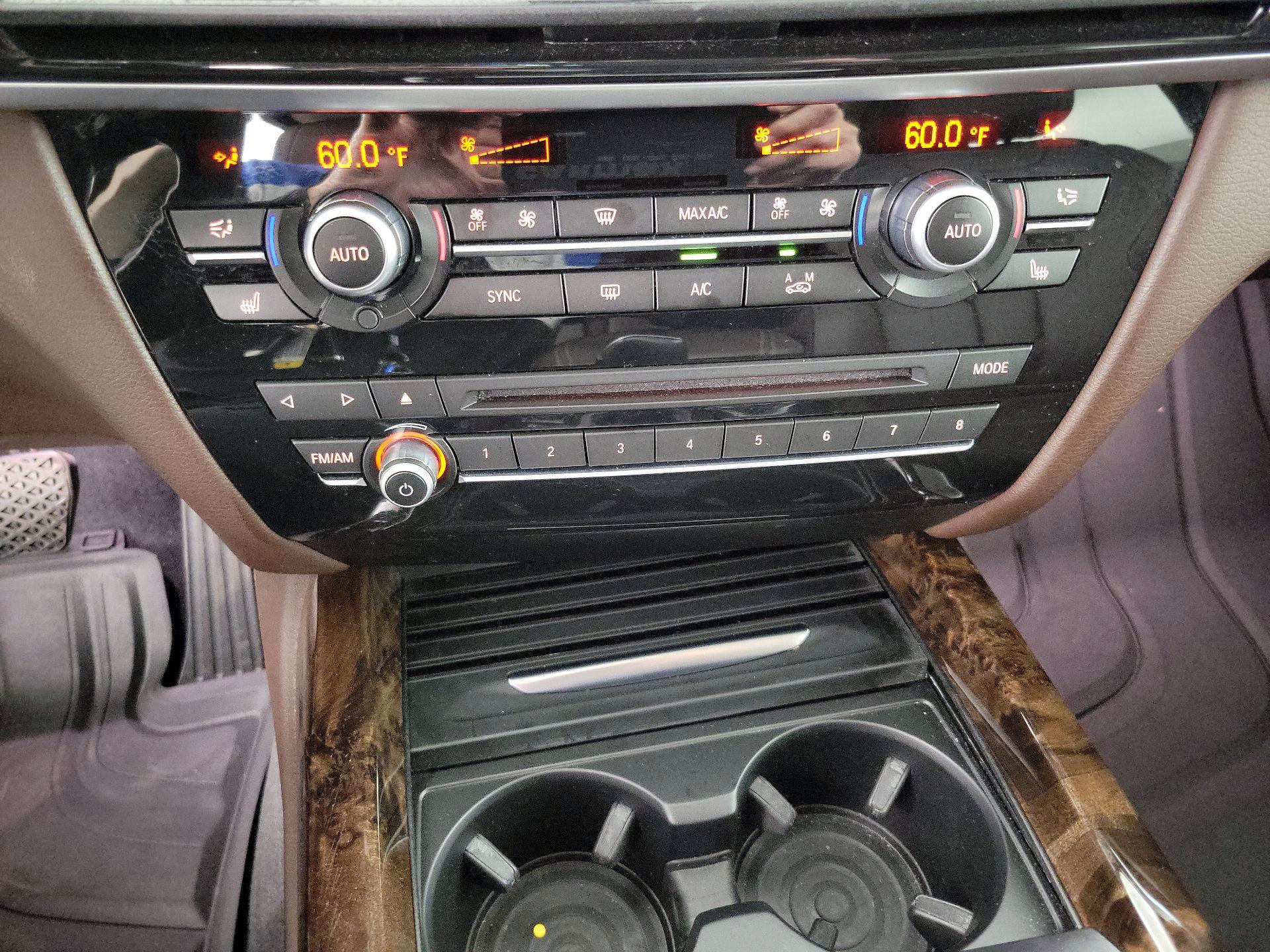 Thumbnail: 2015 BMW X5 - 17
