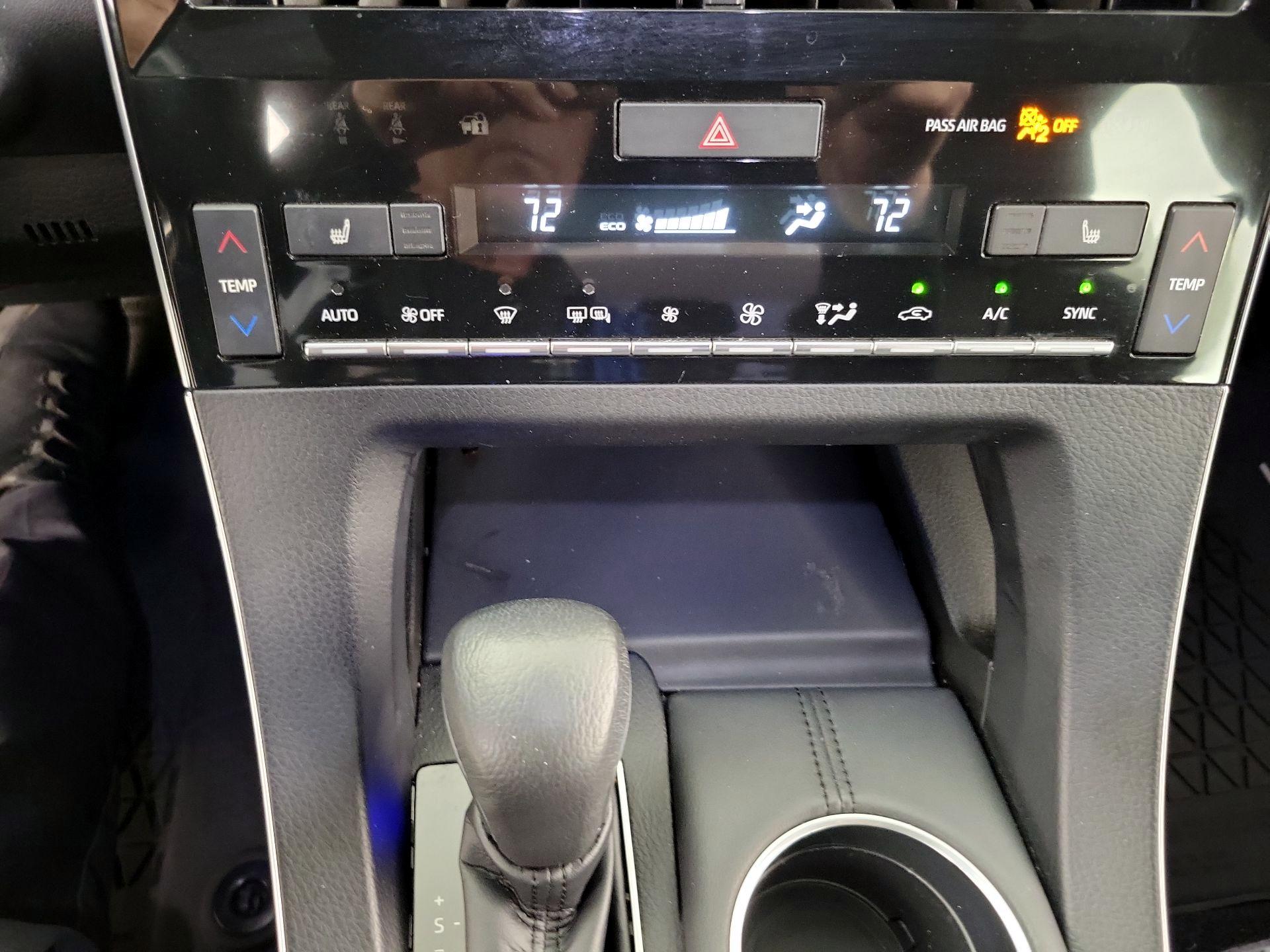 Thumbnail: 2019 Toyota Avalon - 17