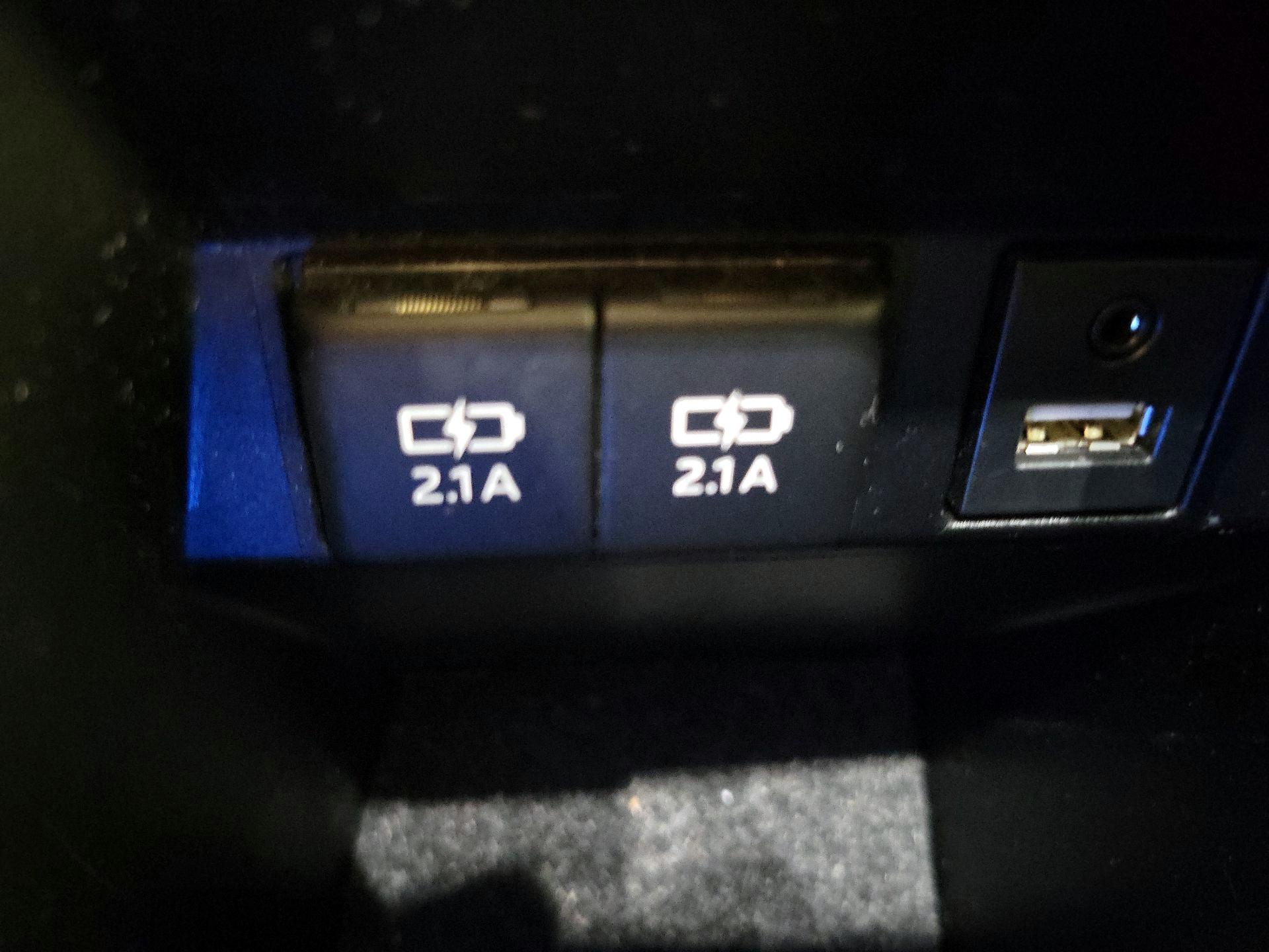 Thumbnail: 2019 Toyota Avalon - 19