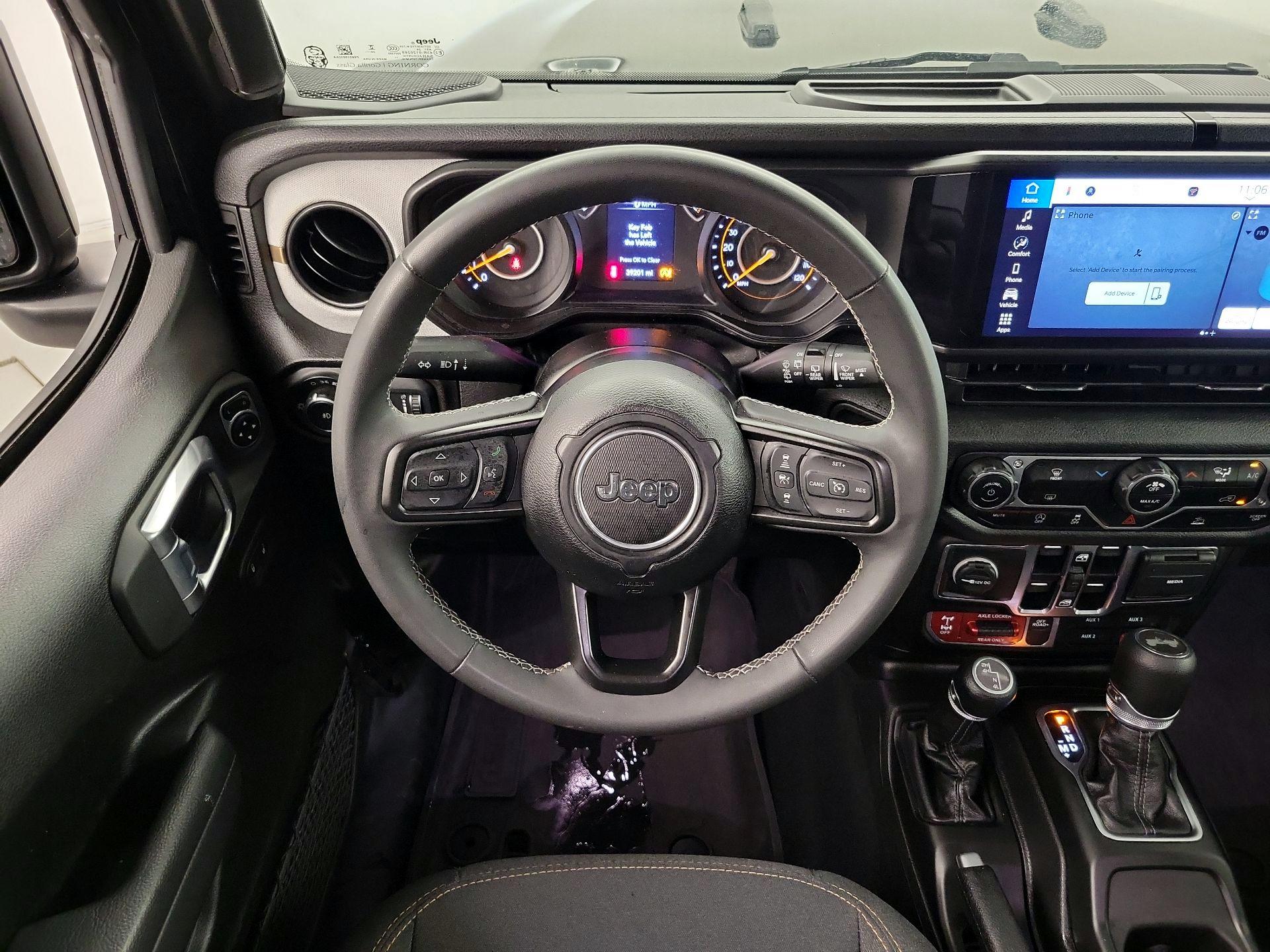 Thumbnail: 2025 Jeep Wrangler - 10