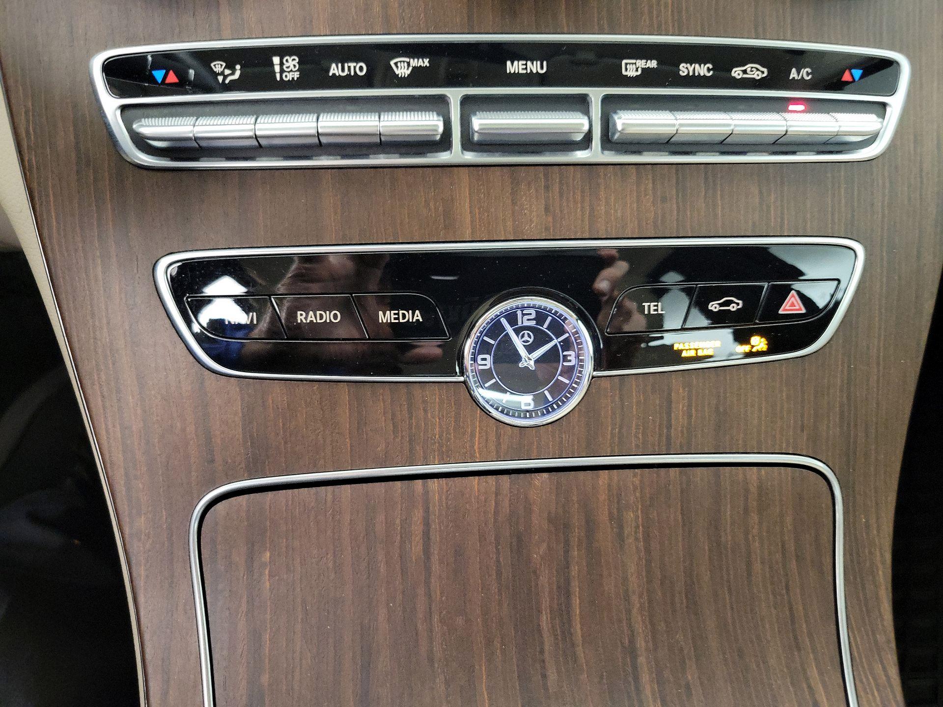 Thumbnail: 2021 Mercedes-Benz C-Class - 17